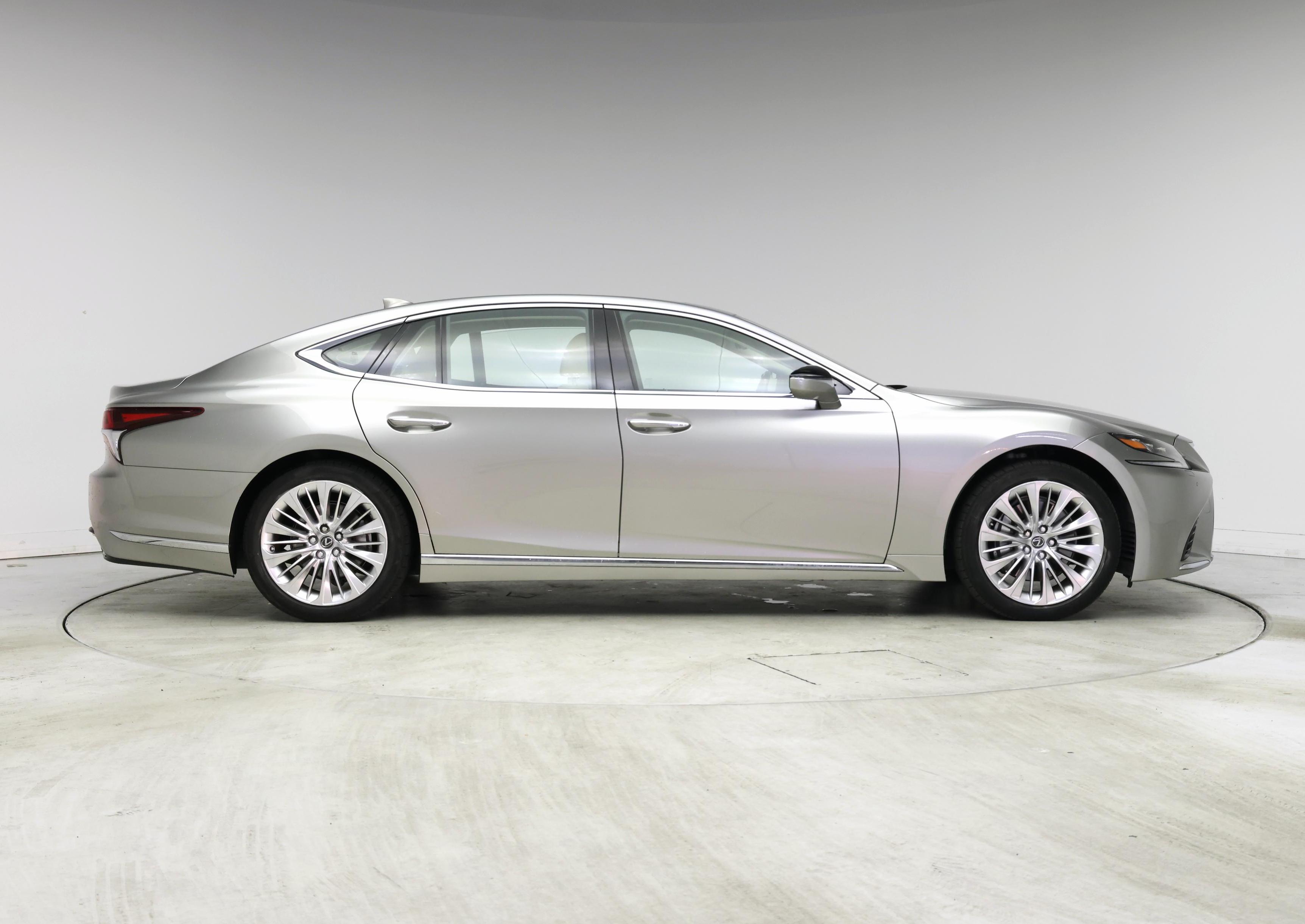 Thumbnail: 2018 Lexus LS - 7