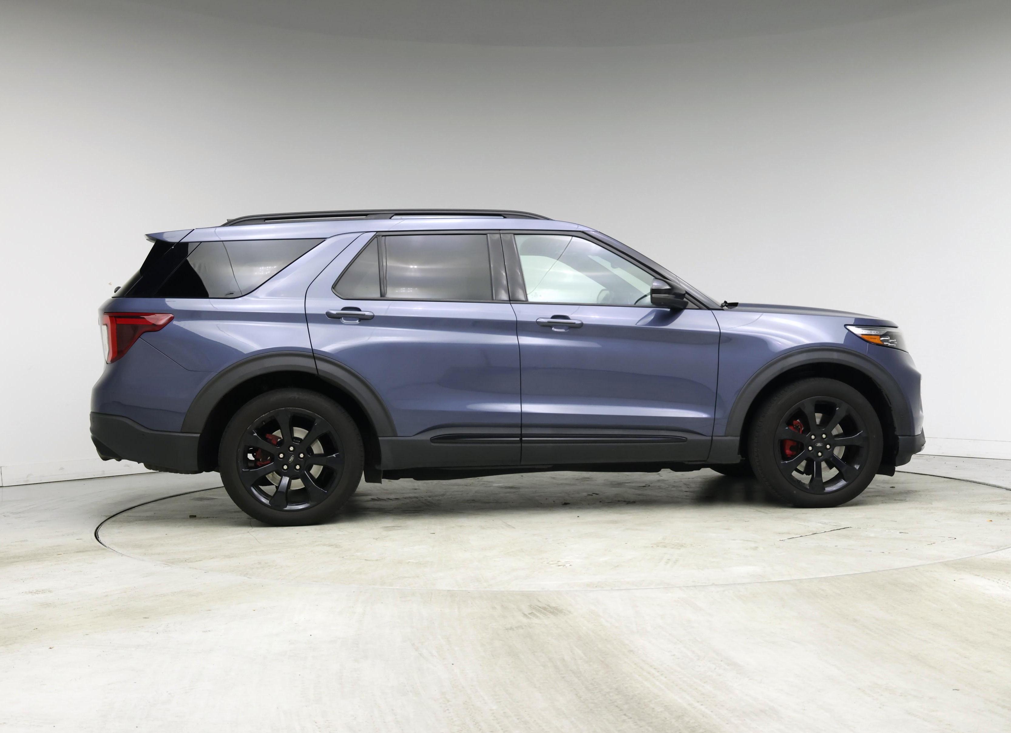 Thumbnail: 2021 Ford Explorer - 7
