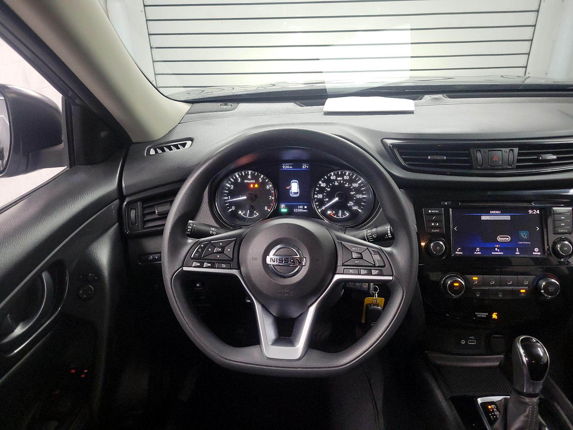 Thumbnail: 2020 Nissan Rogue - 10