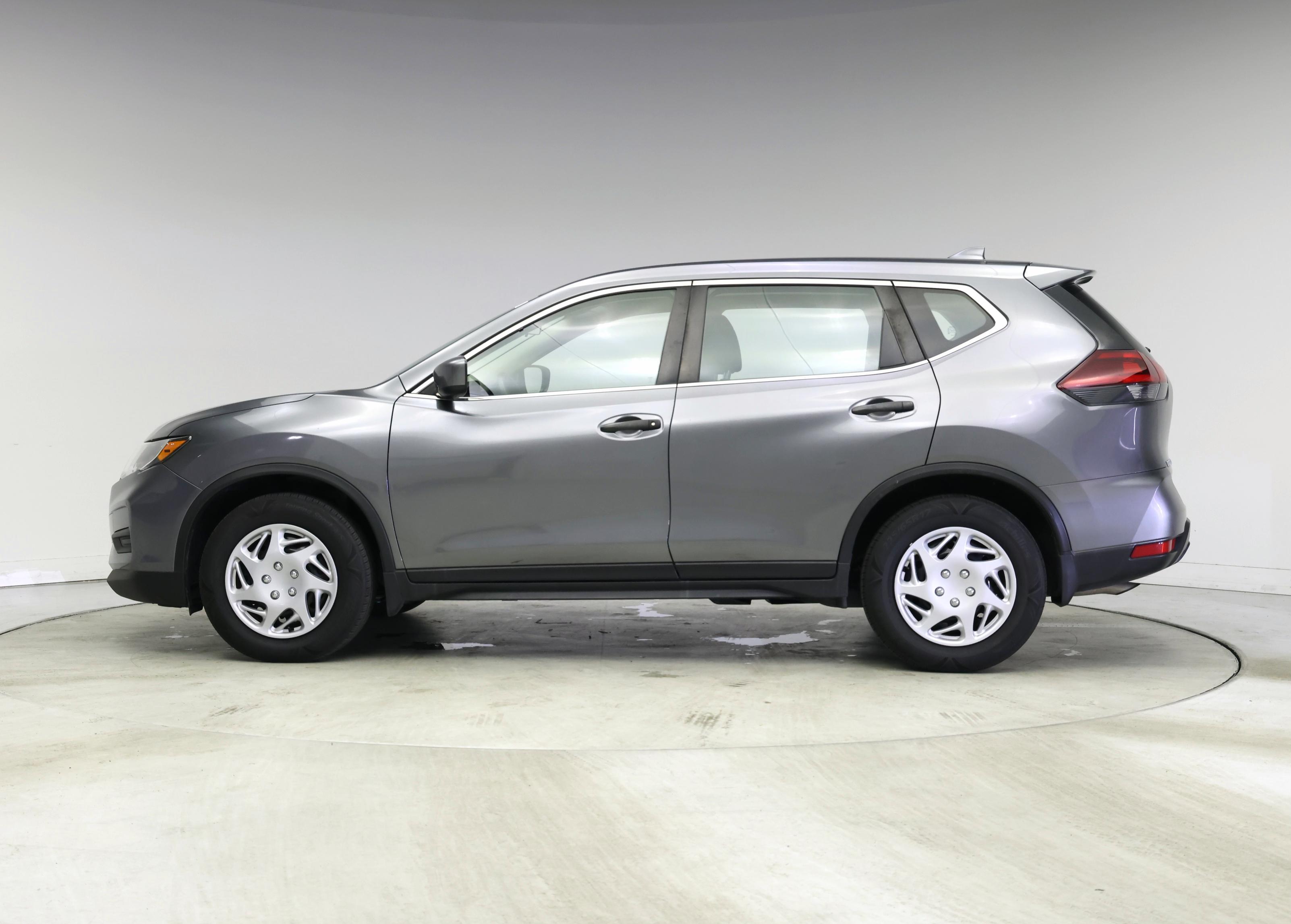 Thumbnail: 2020 Nissan Rogue - 3