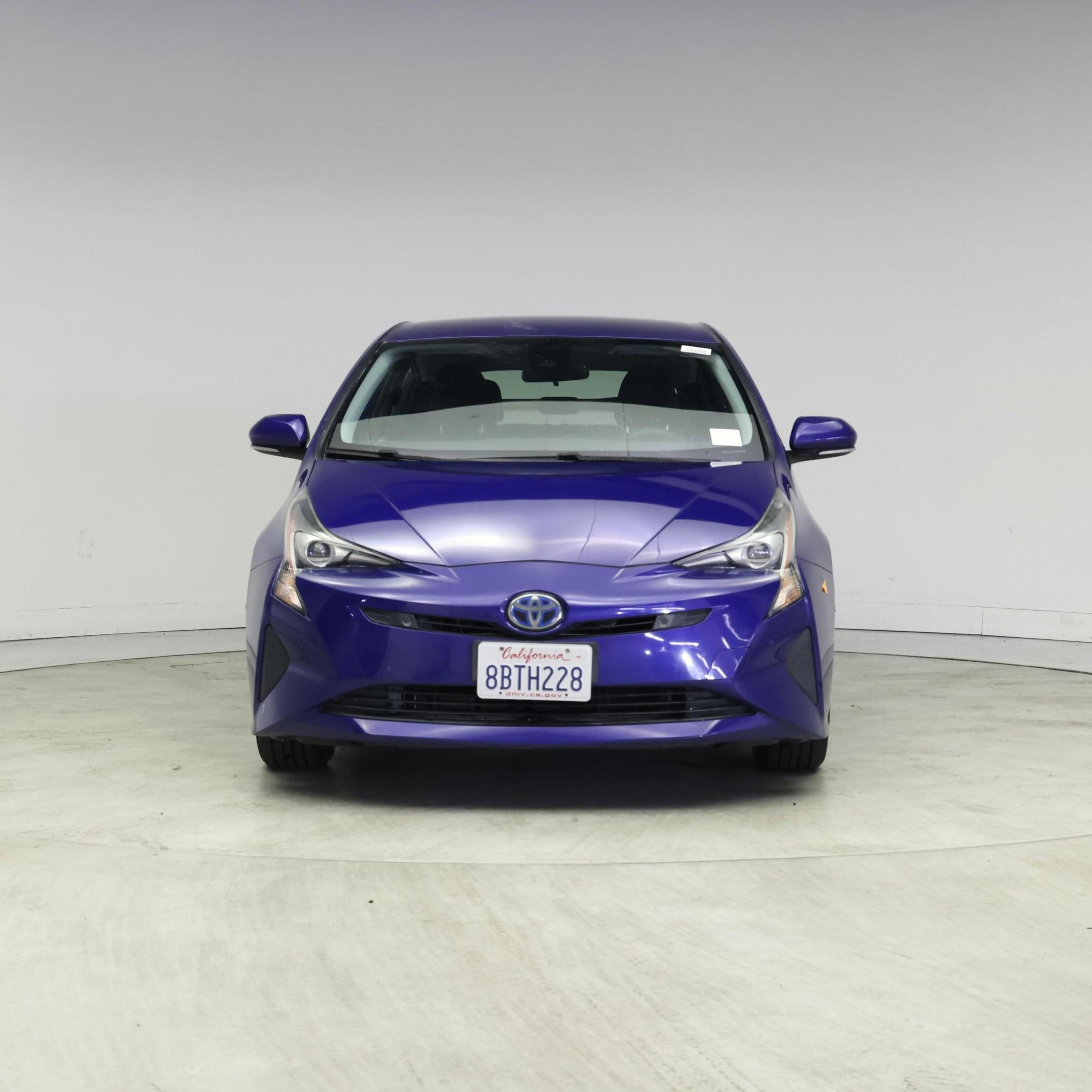 Thumbnail: 2017 Toyota Prius - 5