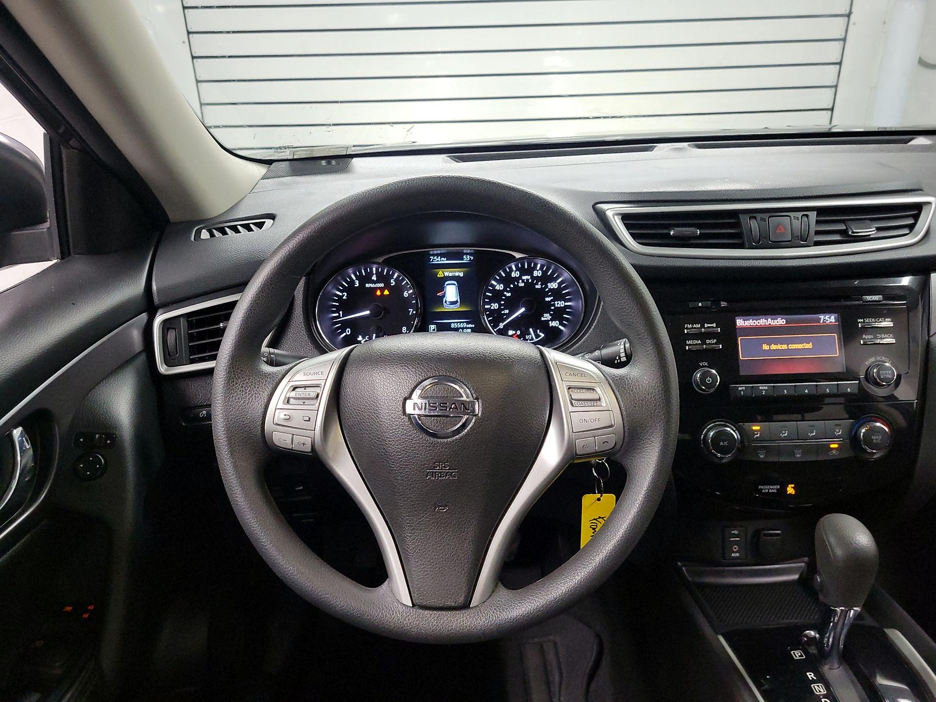 Thumbnail: 2015 Nissan Rogue - 10