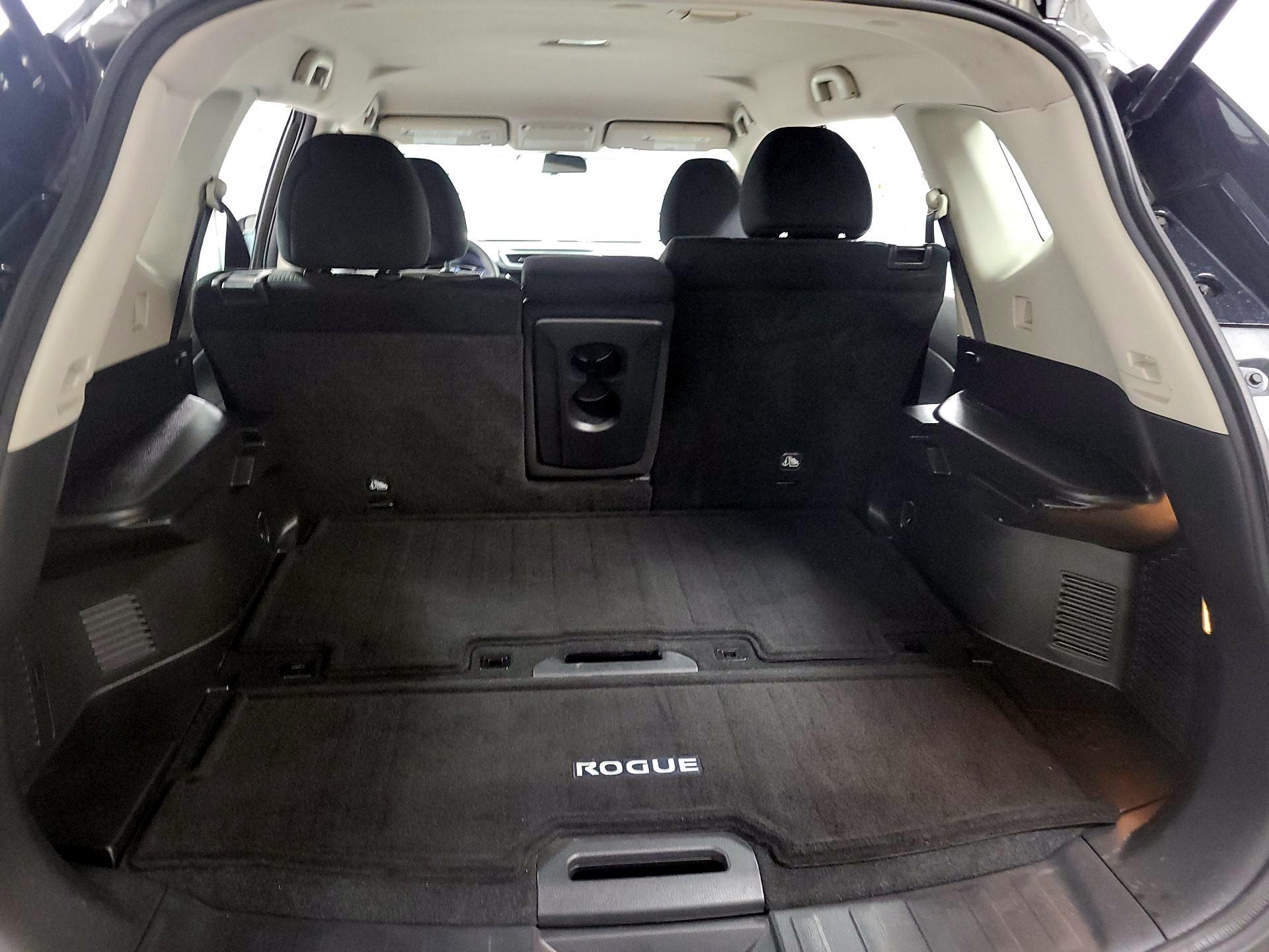Thumbnail: 2015 Nissan Rogue - 19