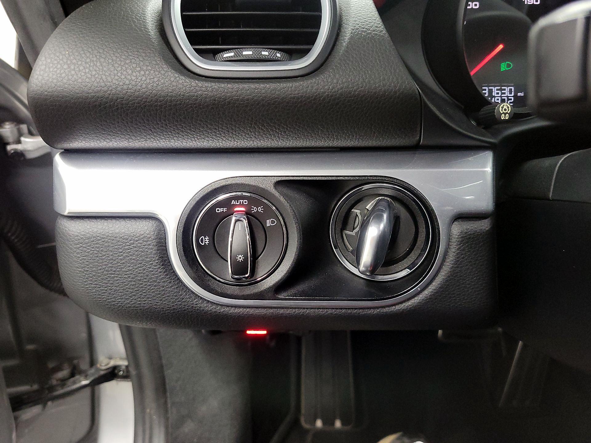 Thumbnail: 2017 Porsche 718 Boxster - 13