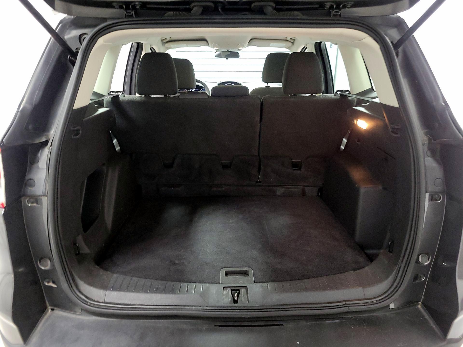 Thumbnail: 2016 Ford Escape - 17