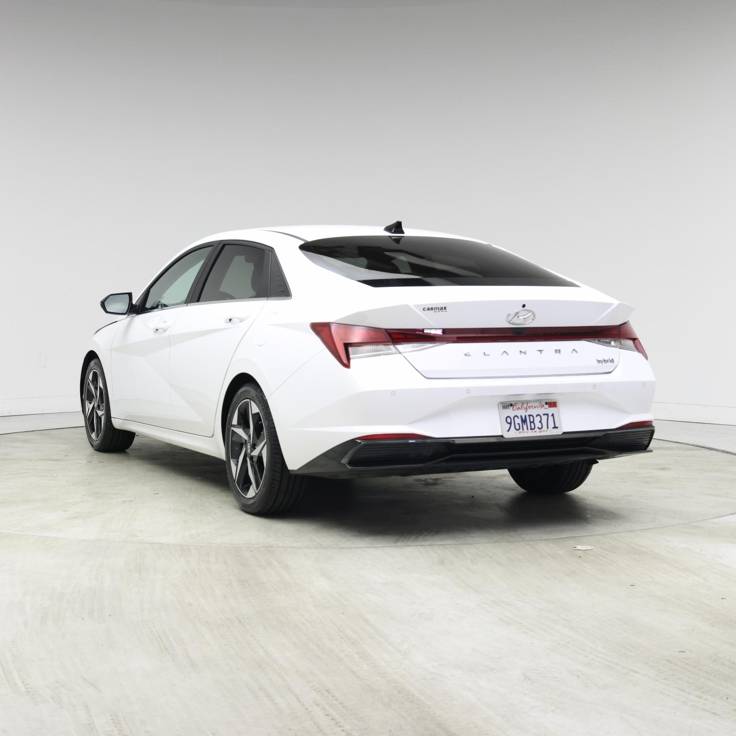 Thumbnail: 2023 Hyundai Elantra - 2
