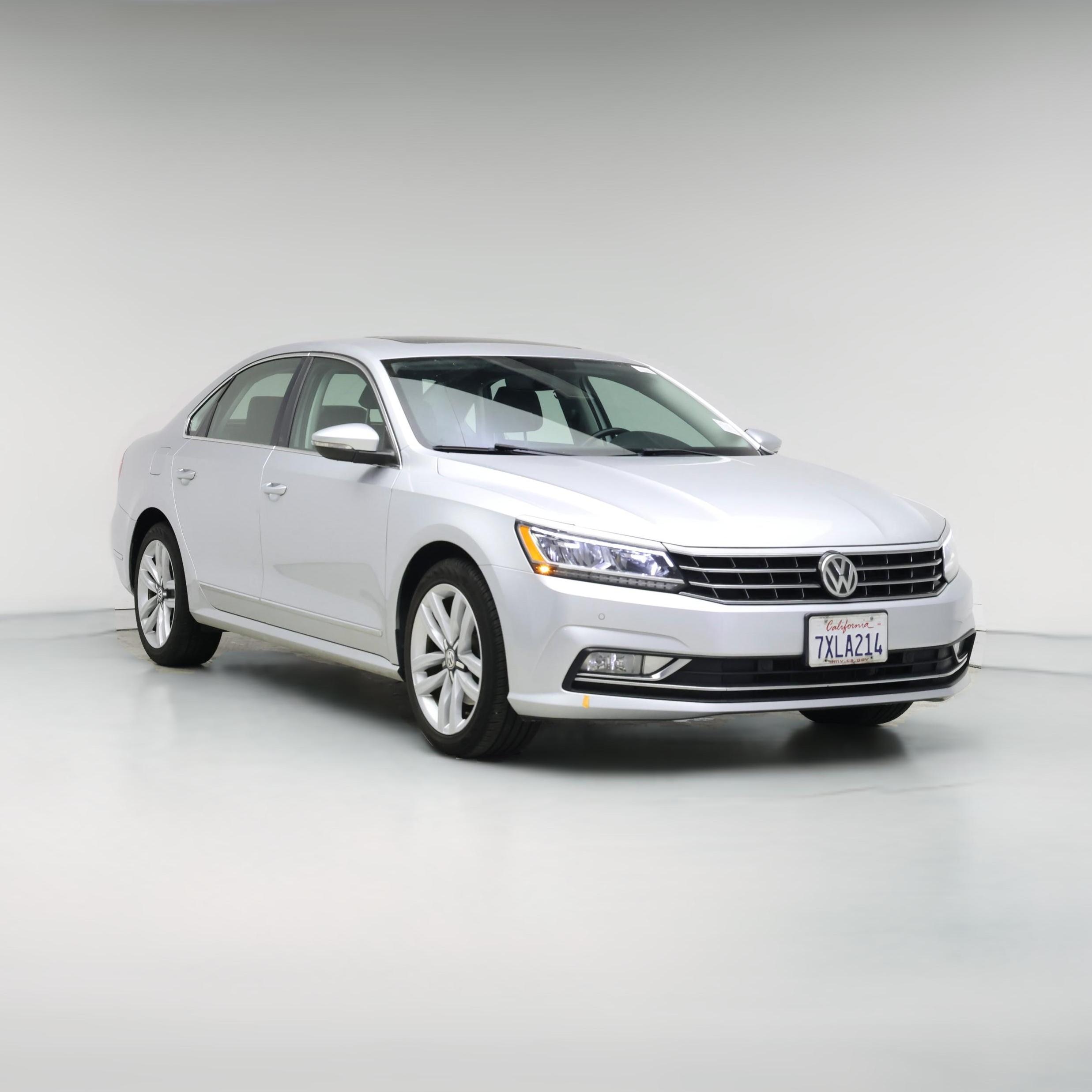 Thumbnail: 2017 Volkswagen Passat - 1
