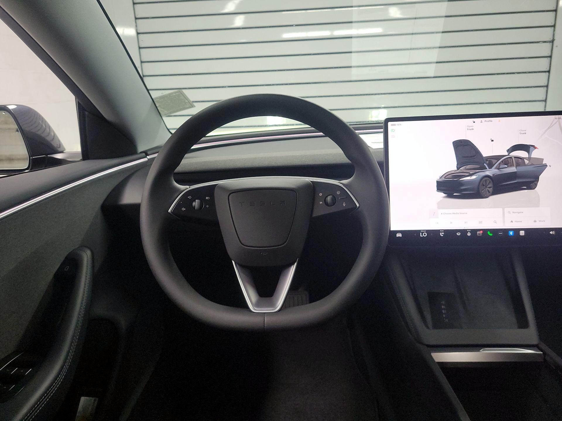 Thumbnail: 2025 Tesla Model 3 - 10
