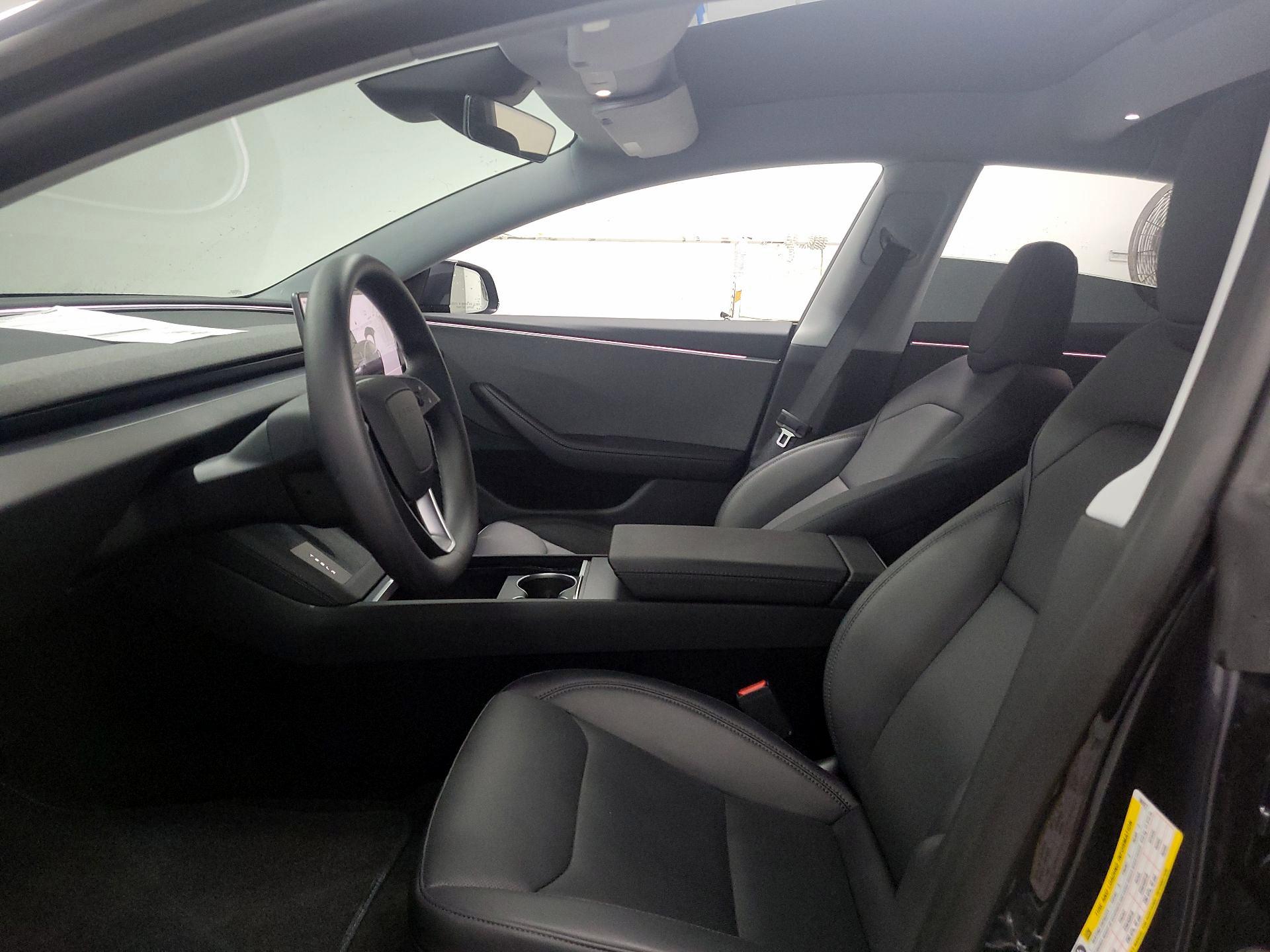 Thumbnail: 2025 Tesla Model 3 - 11