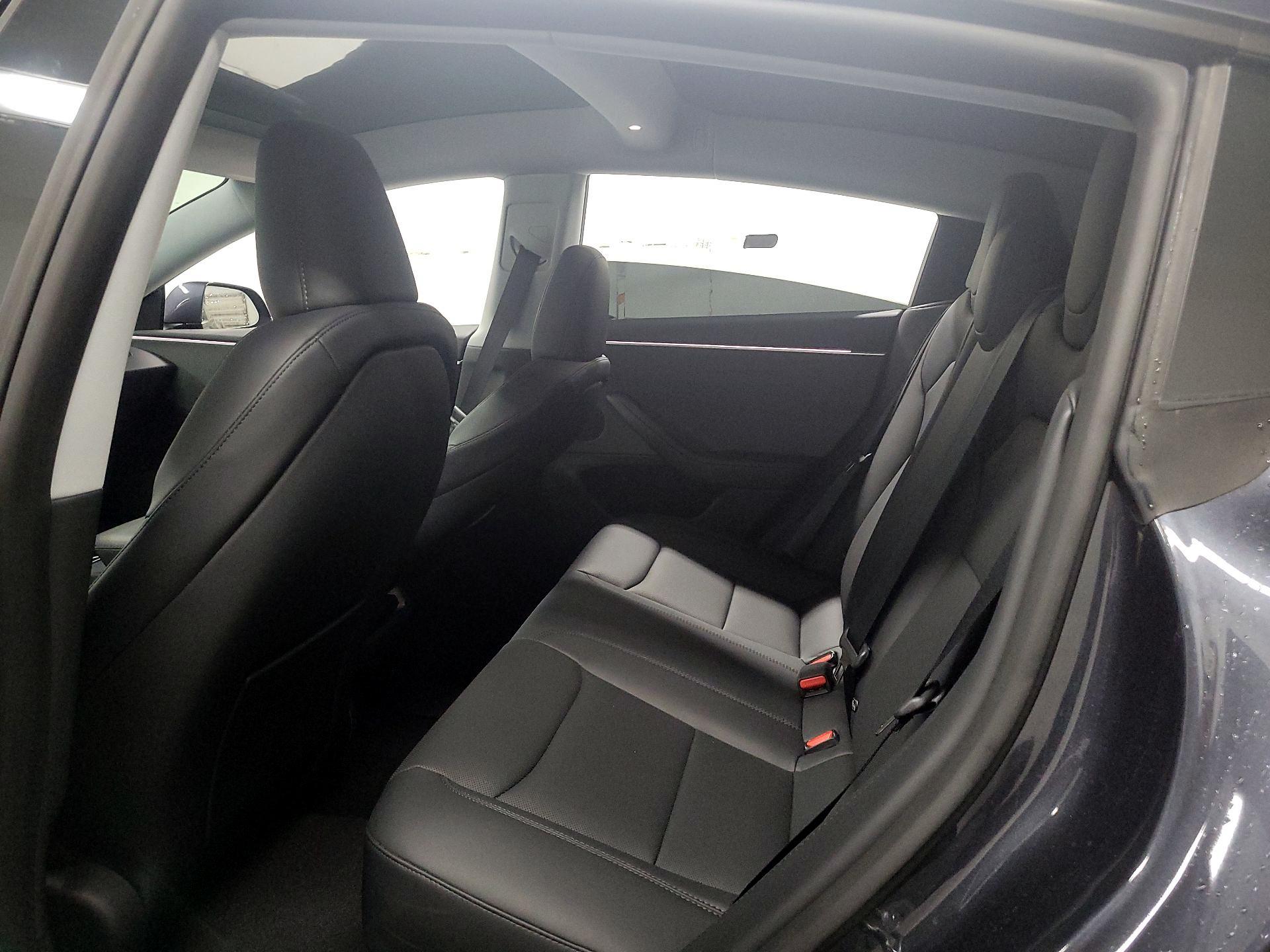 Thumbnail: 2025 Tesla Model 3 - 17
