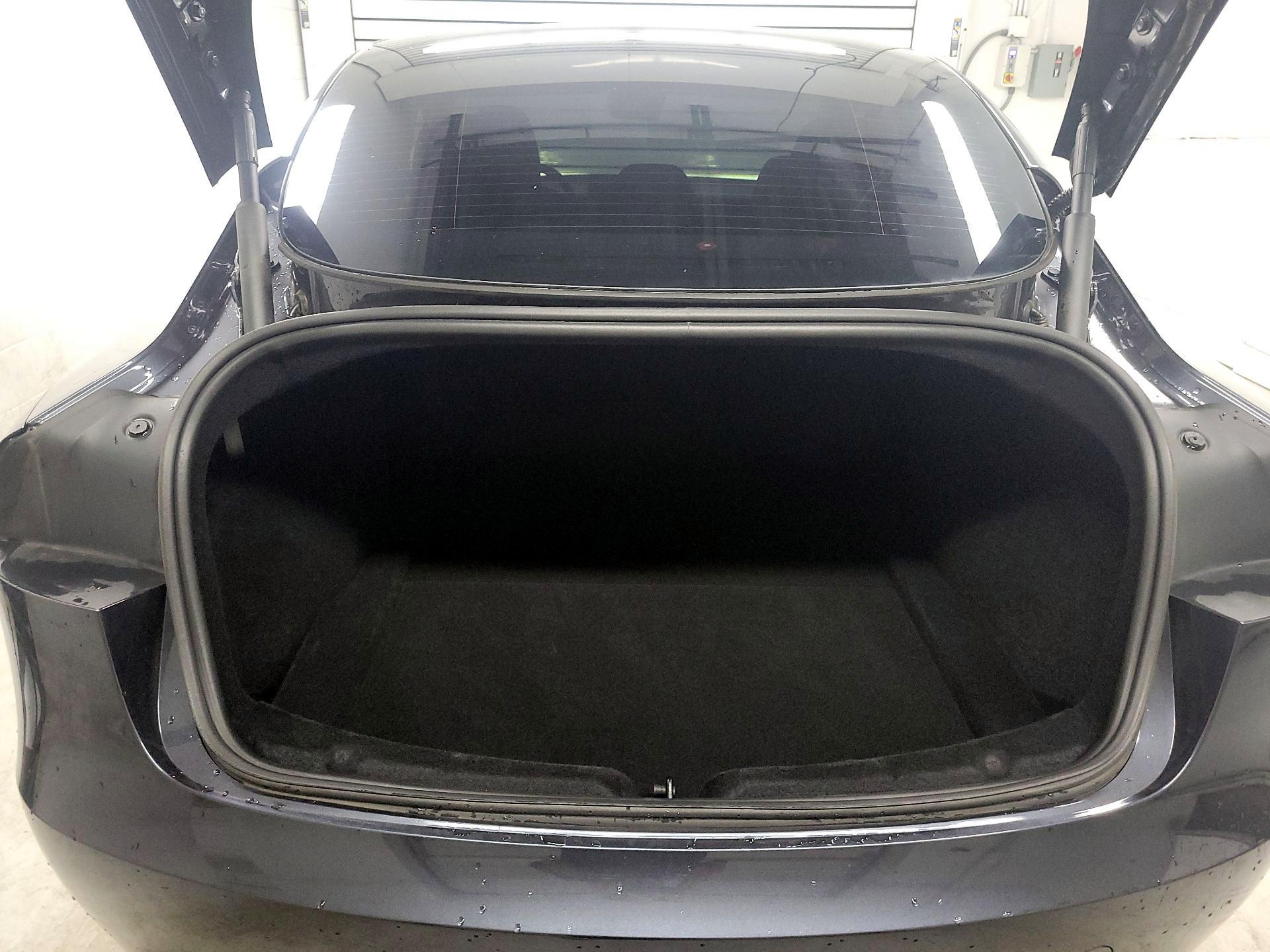 Thumbnail: 2025 Tesla Model 3 - 18