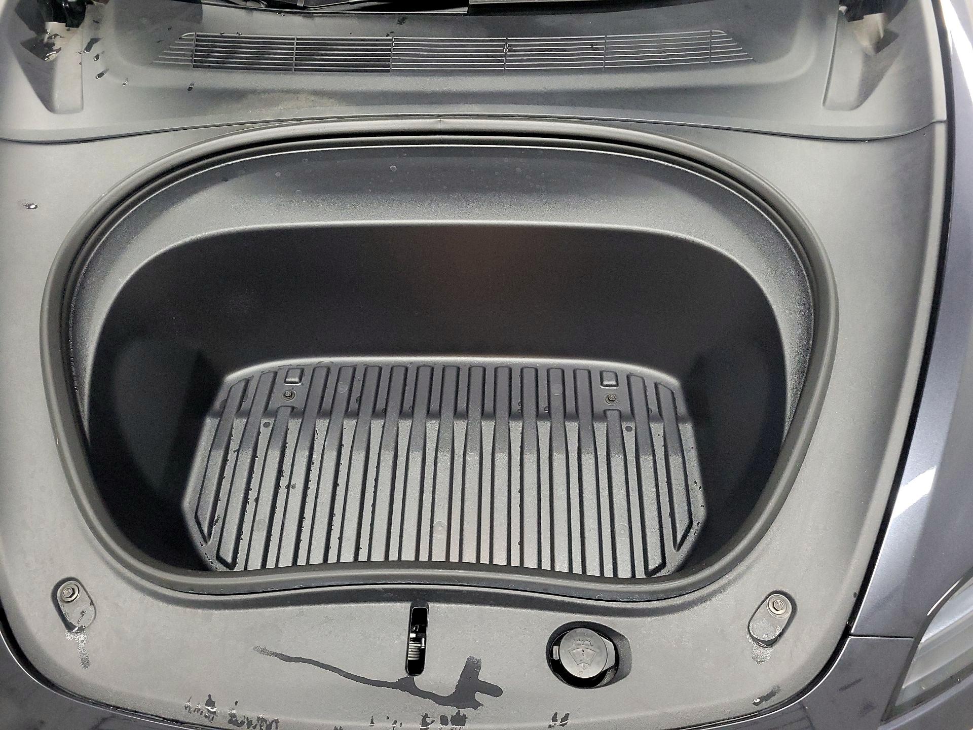 Thumbnail: 2025 Tesla Model 3 - 19