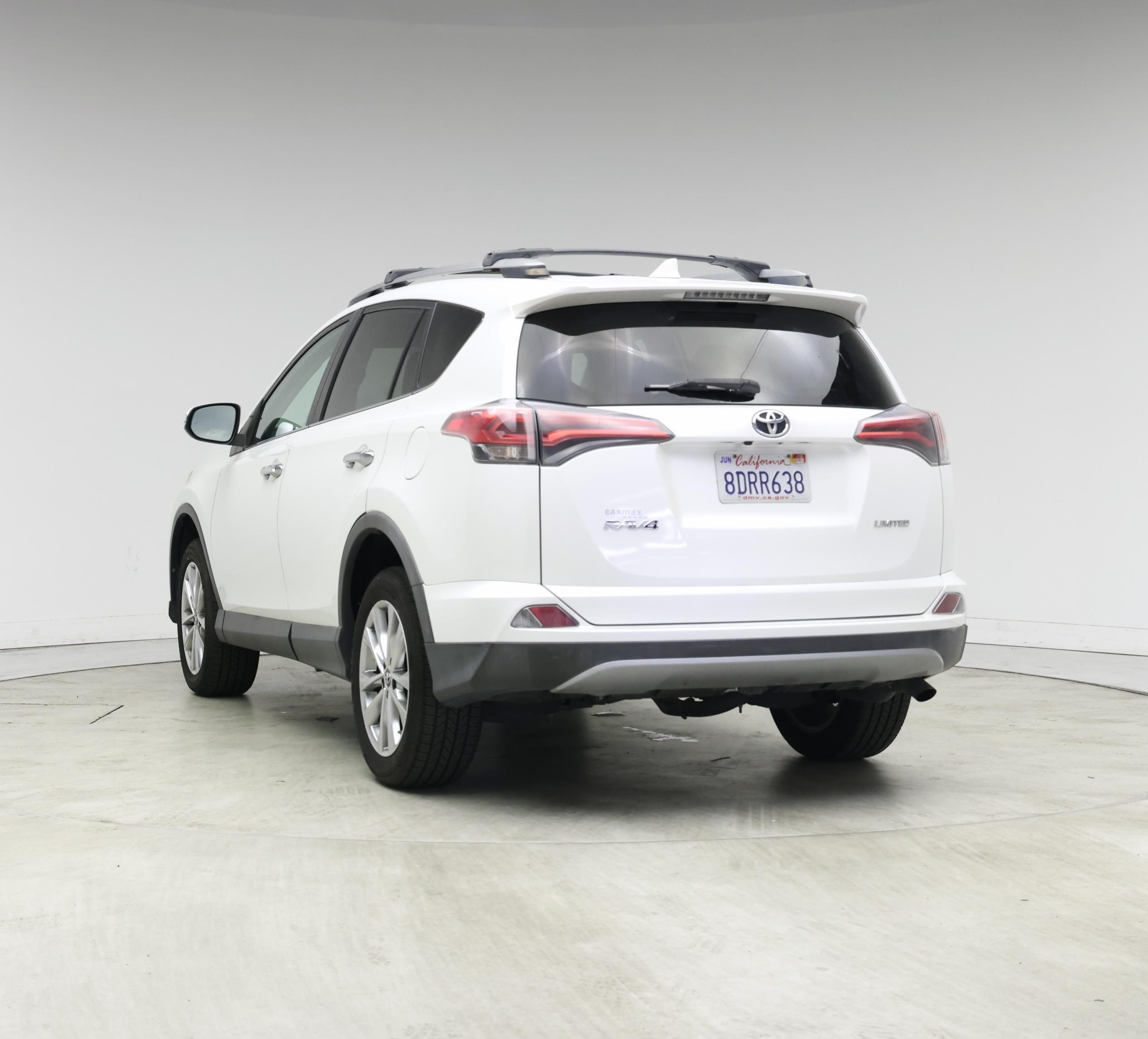 Thumbnail: 2018 Toyota RAV4 - 2