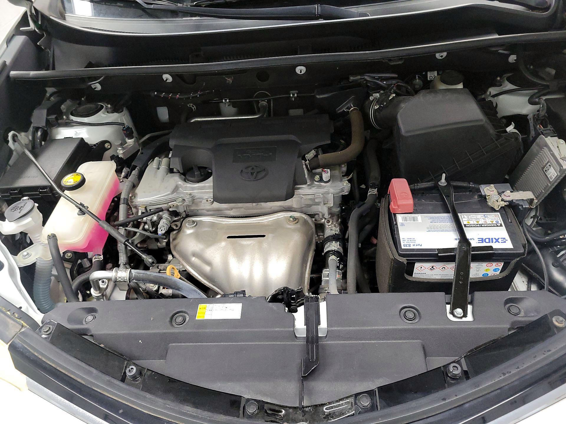 Thumbnail: 2018 Toyota RAV4 - 19