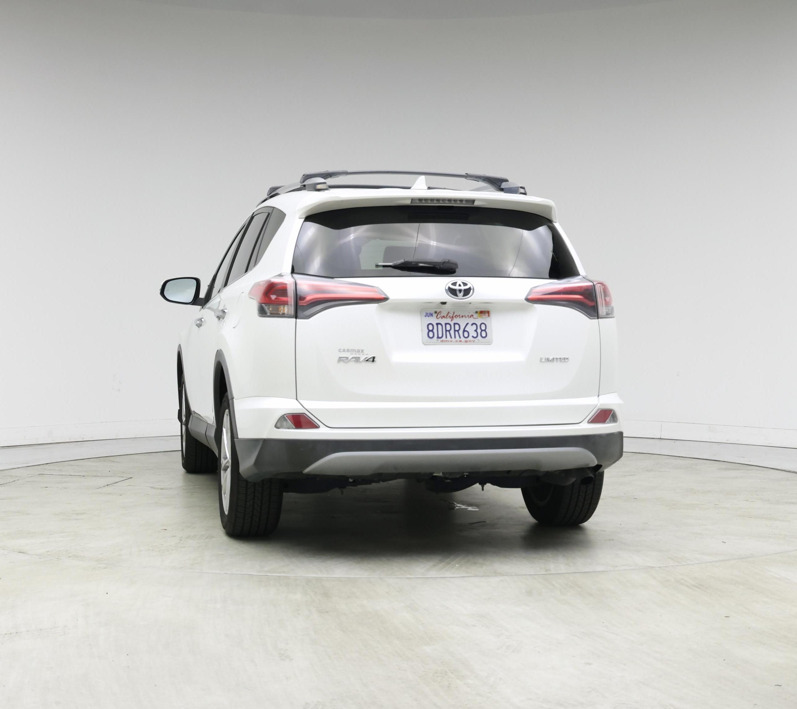 Thumbnail: 2018 Toyota RAV4 - 6