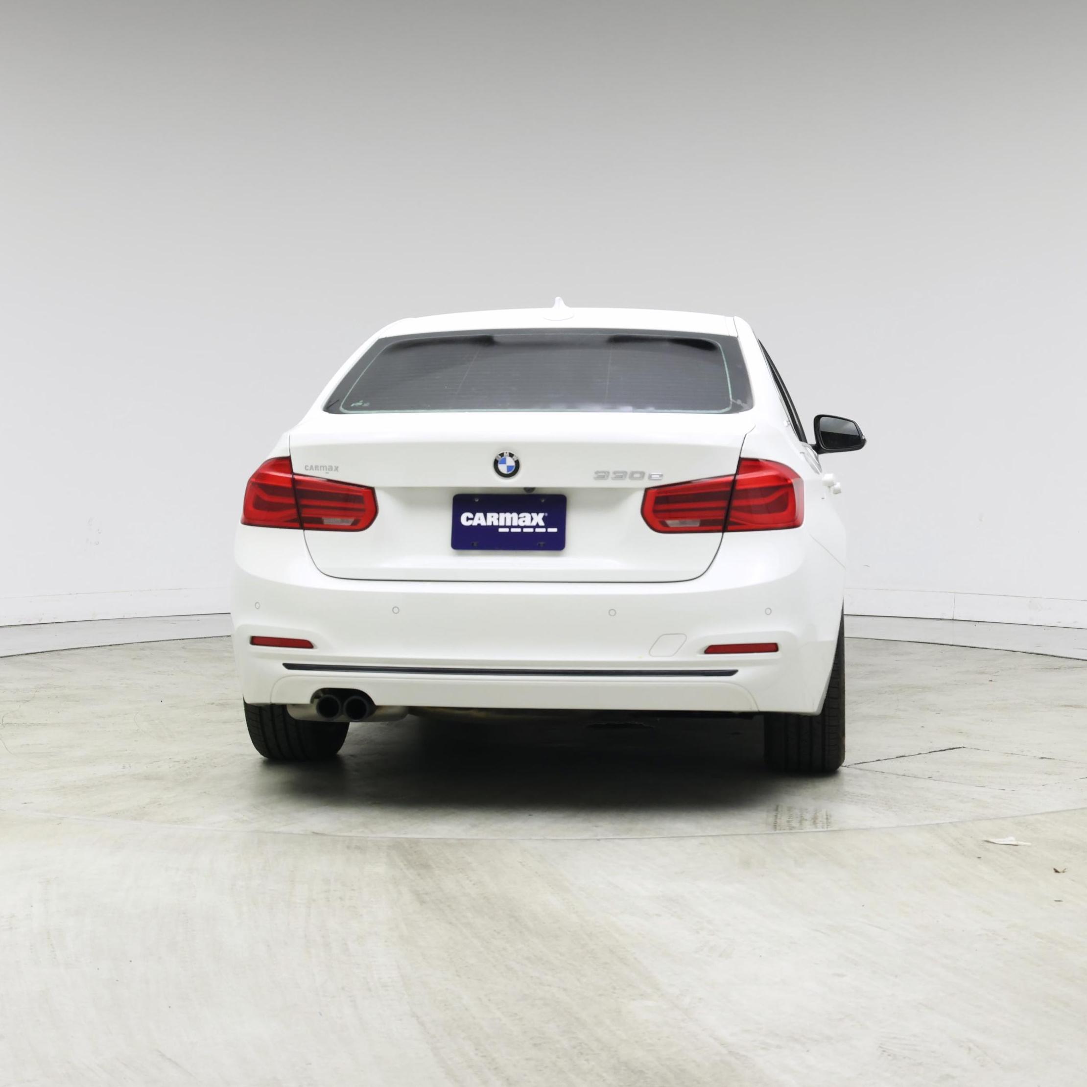 Thumbnail: 2017 BMW 3 Series - 6