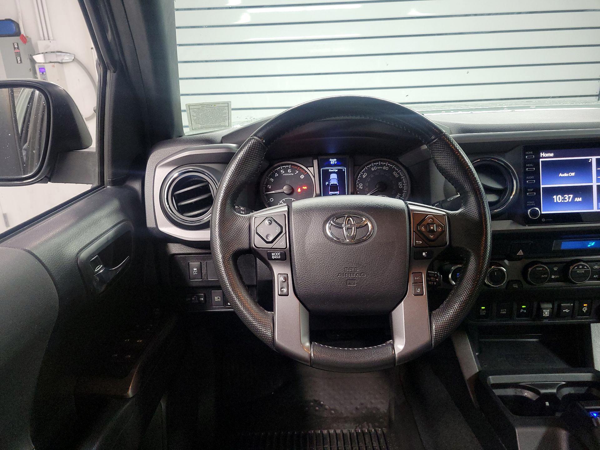 Thumbnail: 2022 Toyota Tacoma - 10