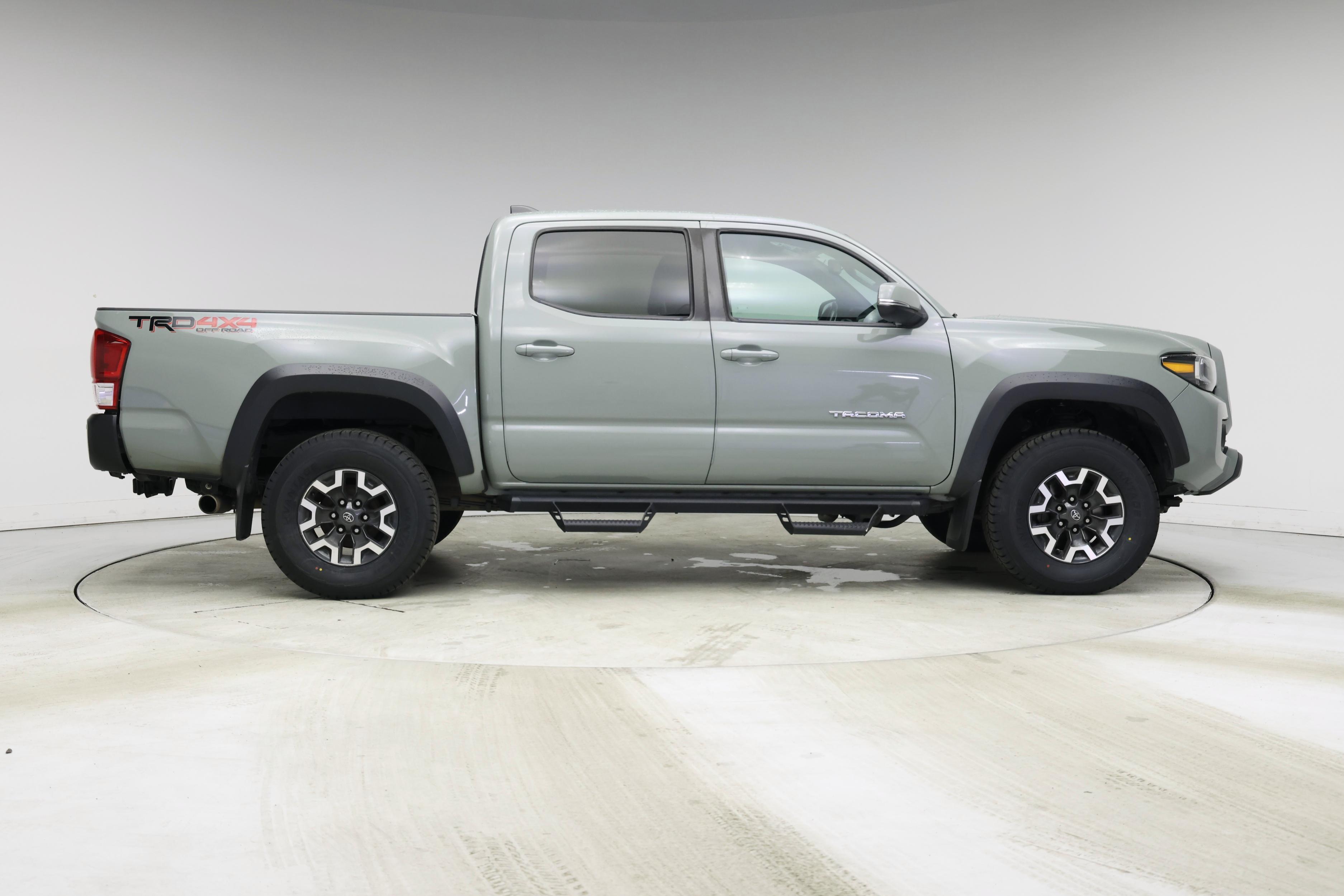 Thumbnail: 2022 Toyota Tacoma - 7
