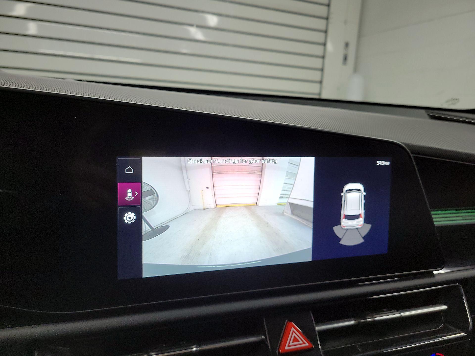 Thumbnail: 2024 Kia Niro - 15