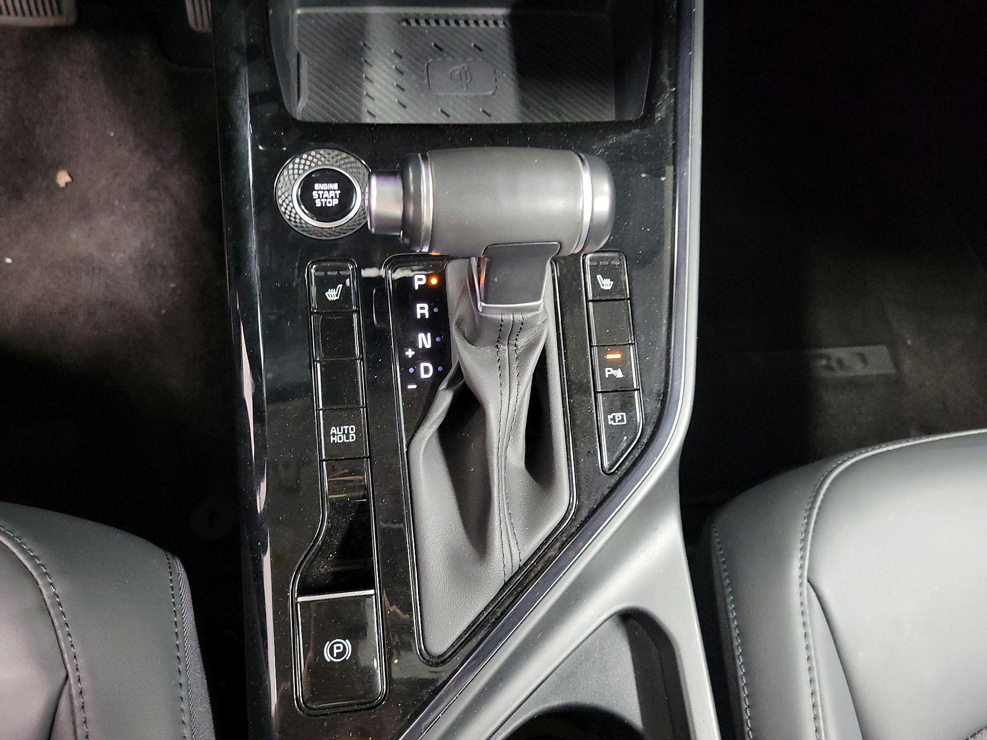 Thumbnail: 2024 Kia Niro - 18