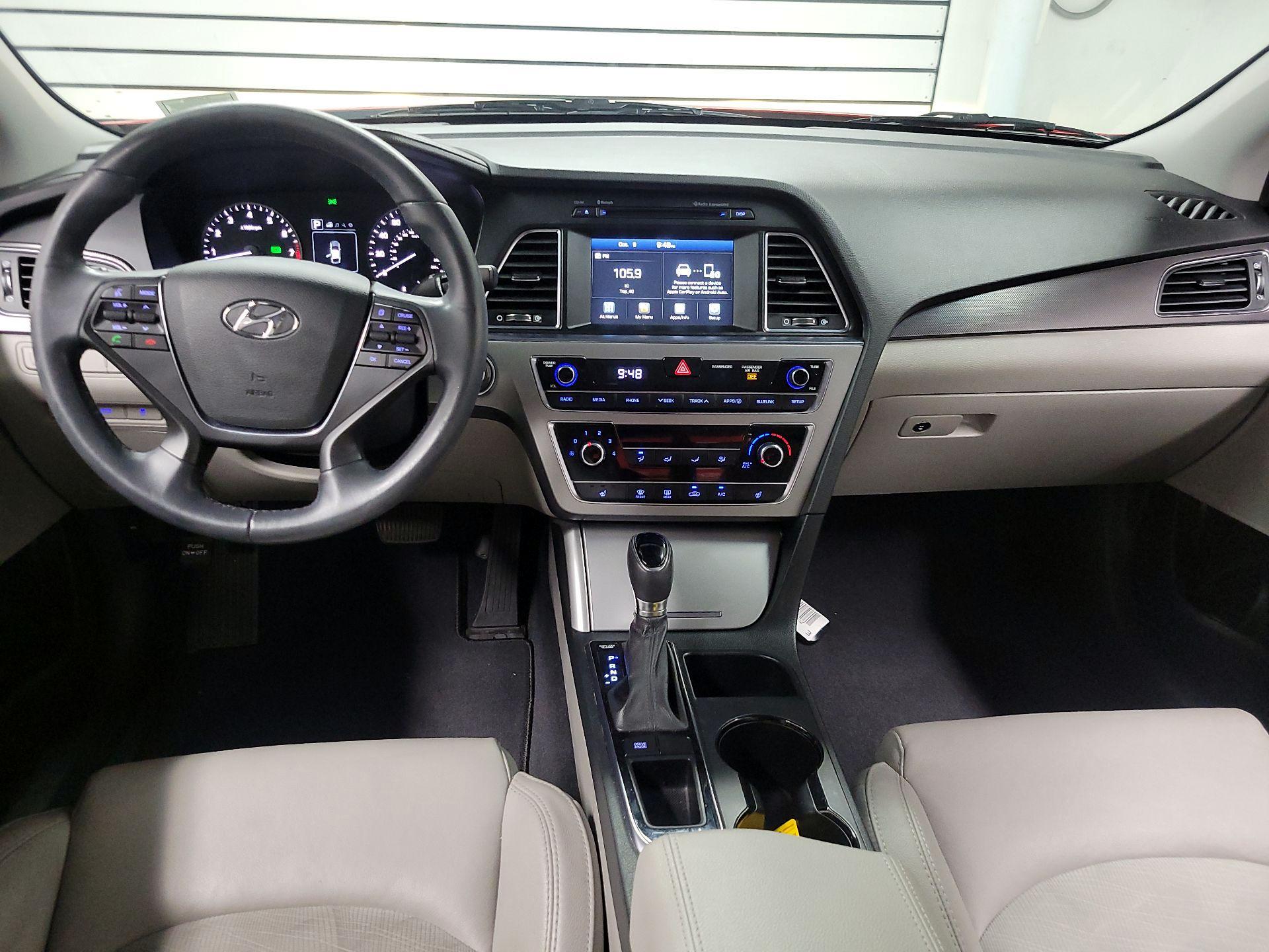 Thumbnail: 2017 Hyundai Sonata - 9