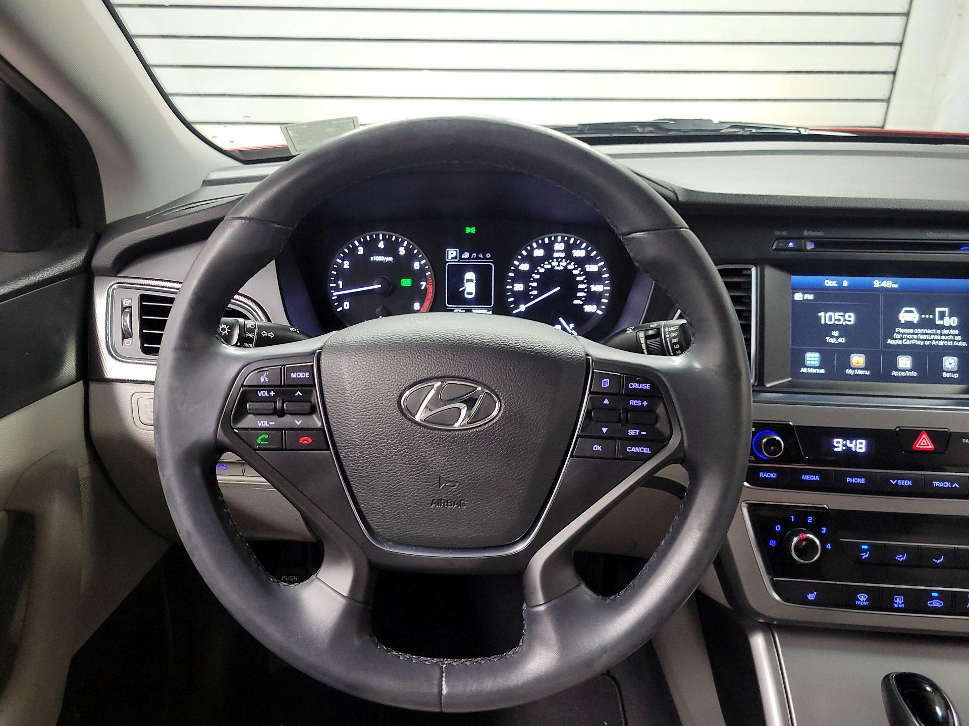 Thumbnail: 2017 Hyundai Sonata - 10