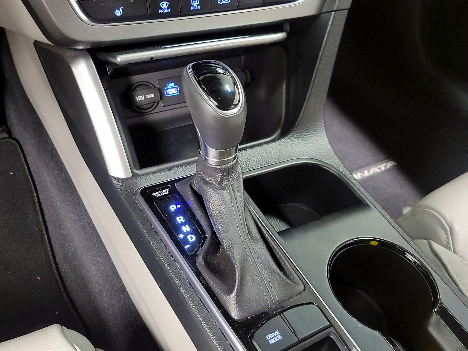 Thumbnail: 2017 Hyundai Sonata - 17