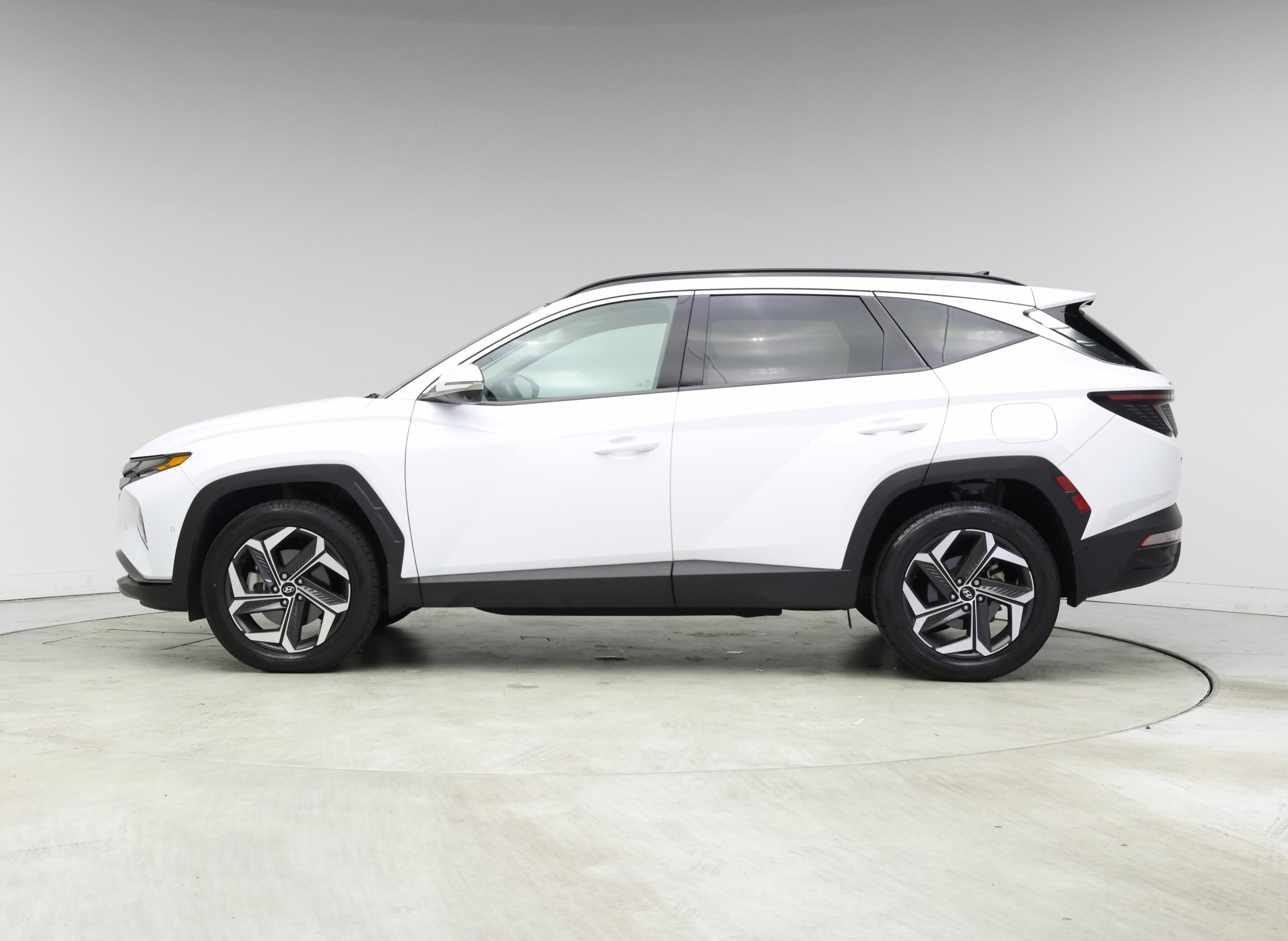 Thumbnail: 2022 Hyundai Tucson - 3