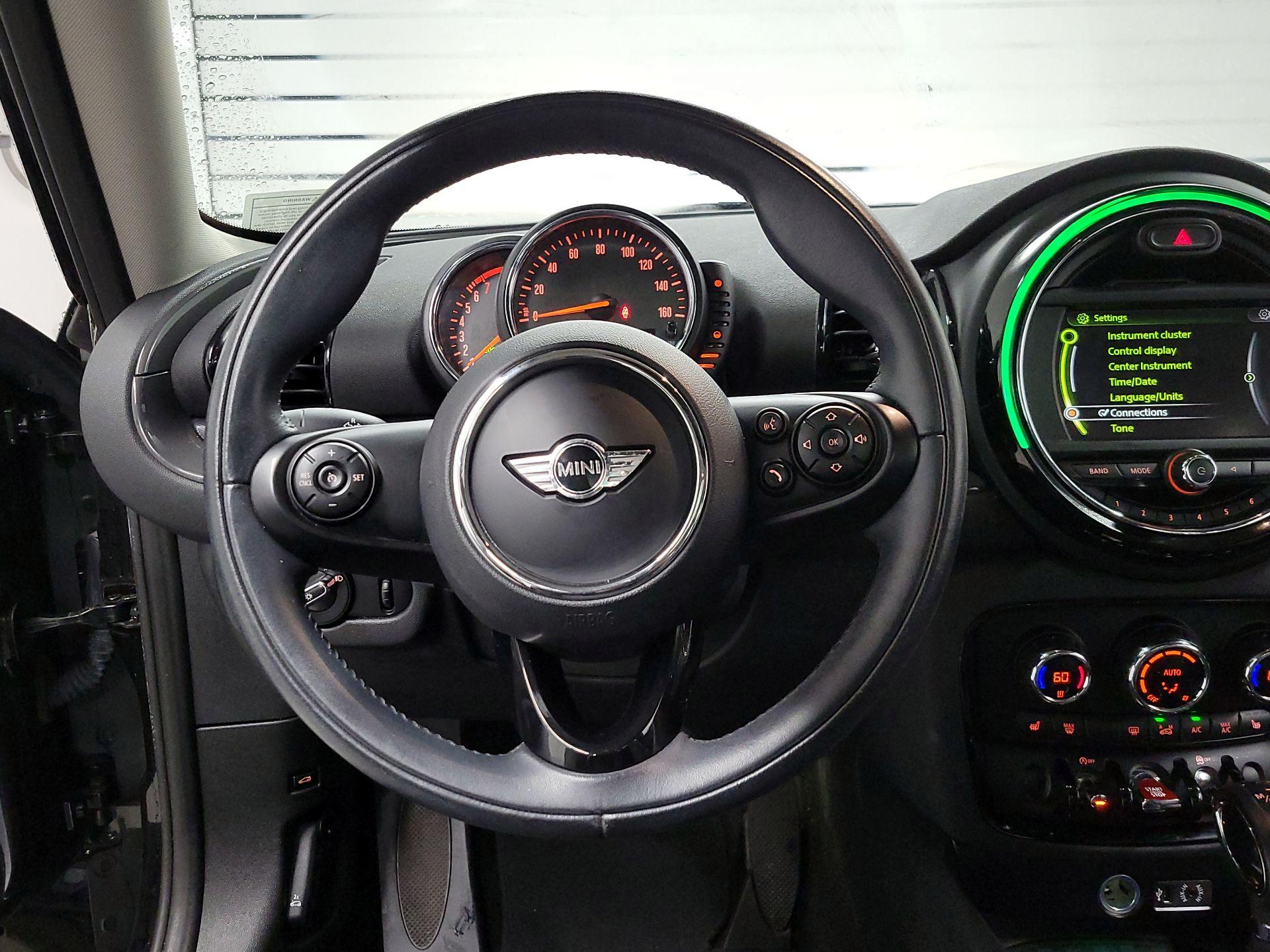 Thumbnail: 2017 MINI Cooper Clubman - 10
