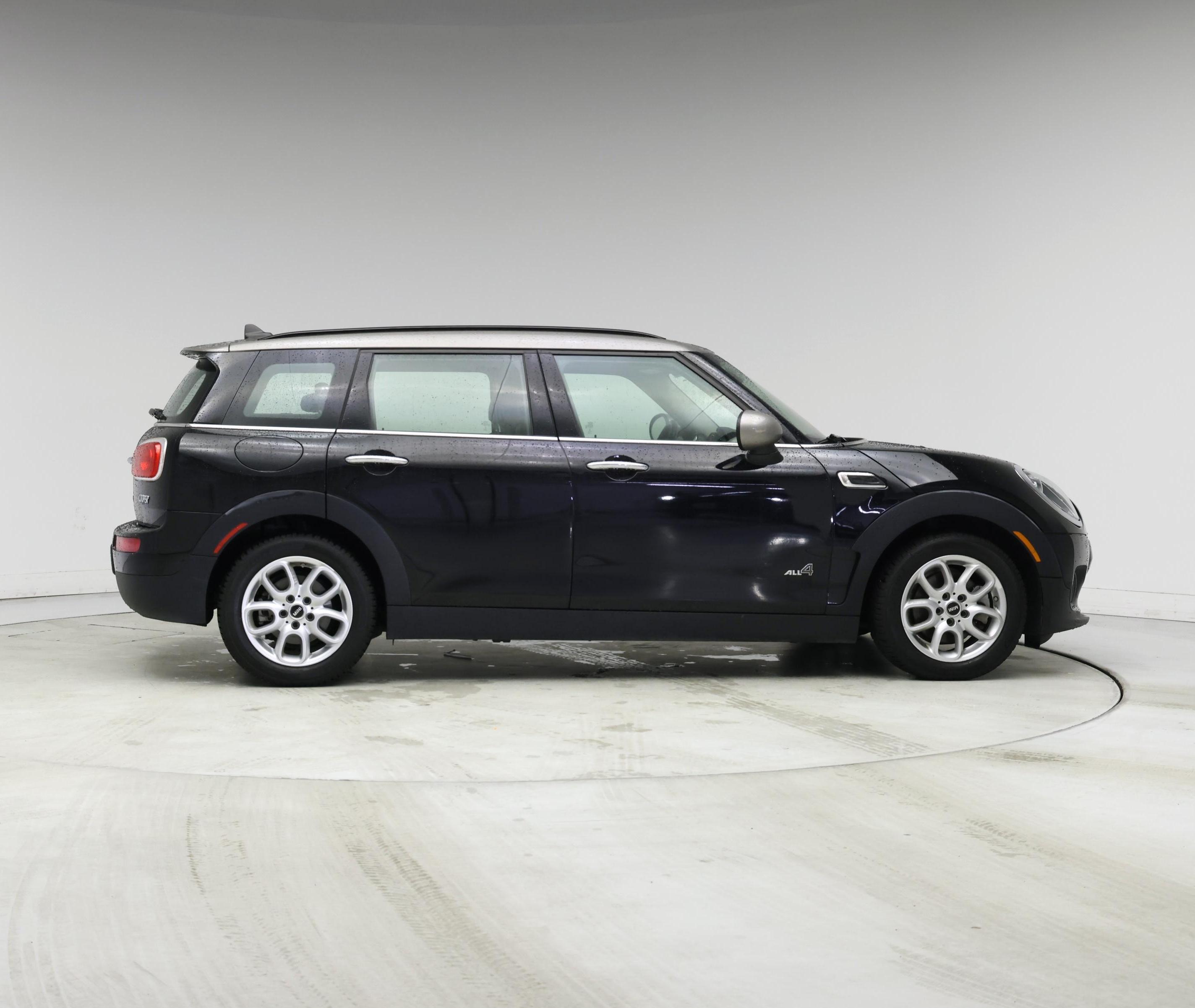 Thumbnail: 2017 MINI Cooper Clubman - 7