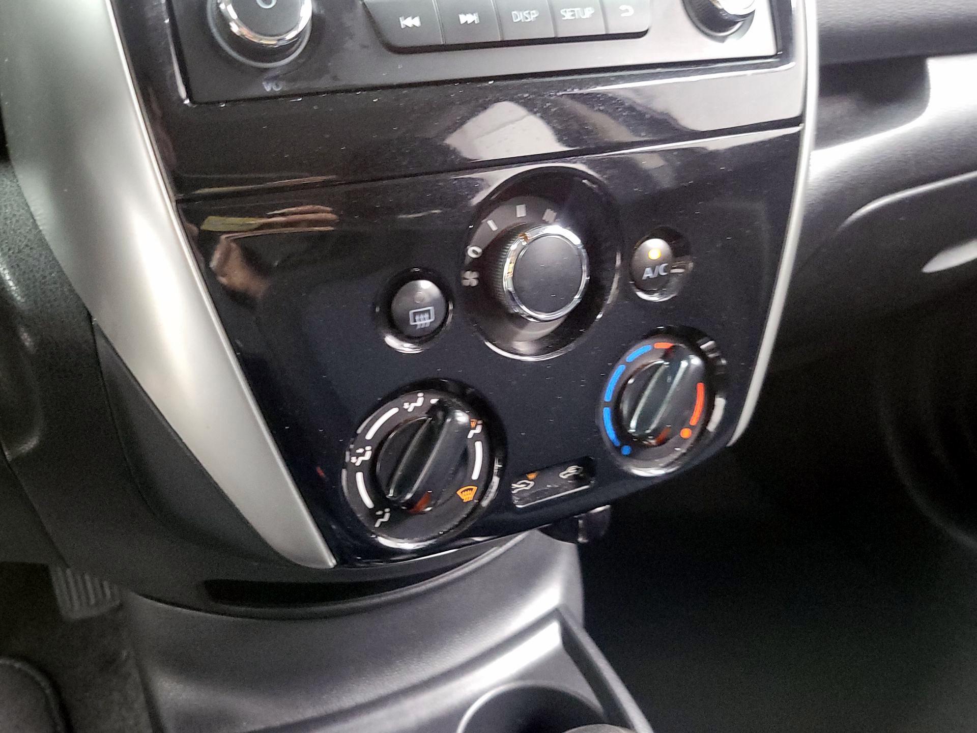 Thumbnail: 2015 Nissan Versa Note - 15