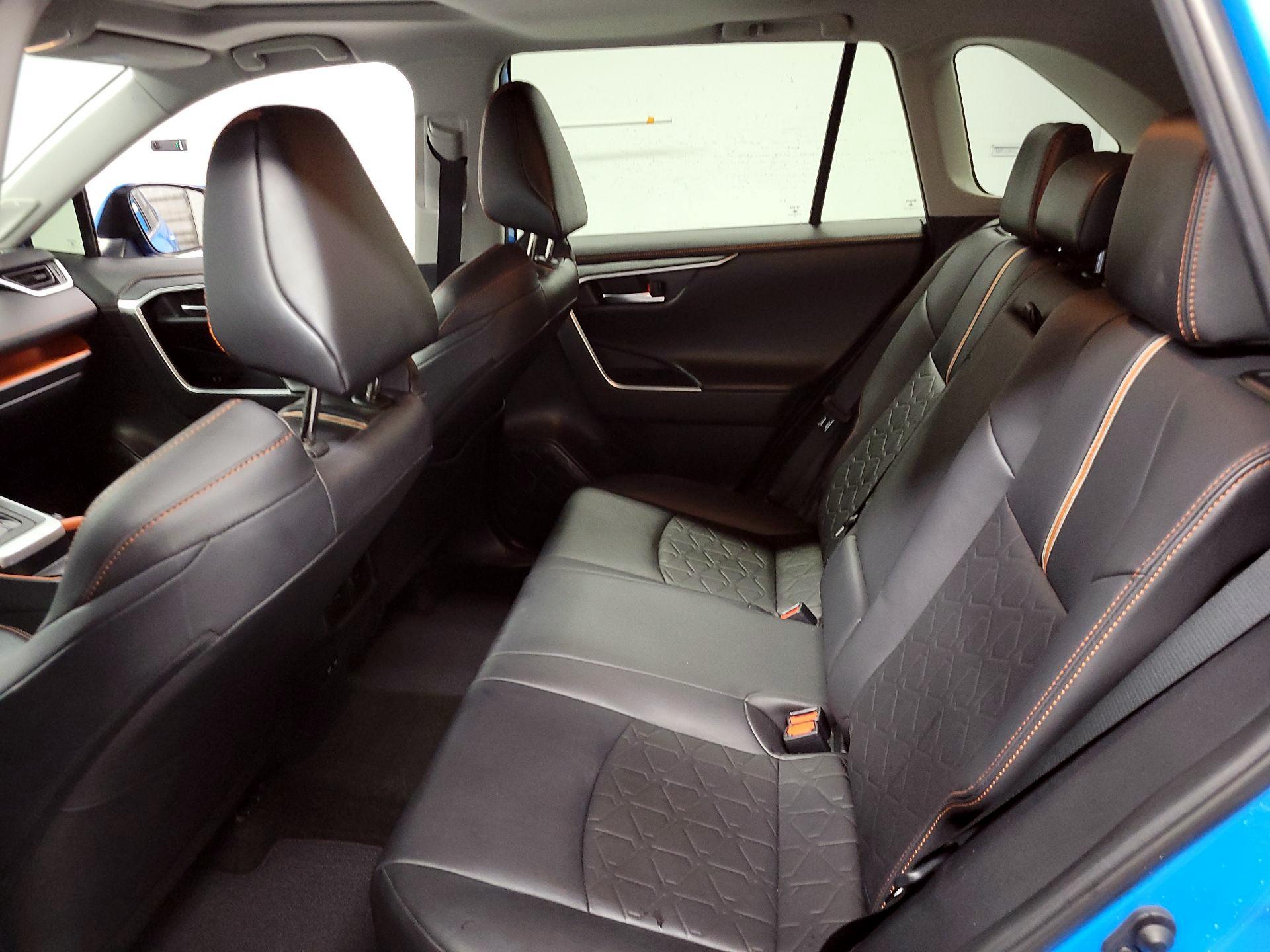 Thumbnail: 2019 Toyota RAV4 - 18