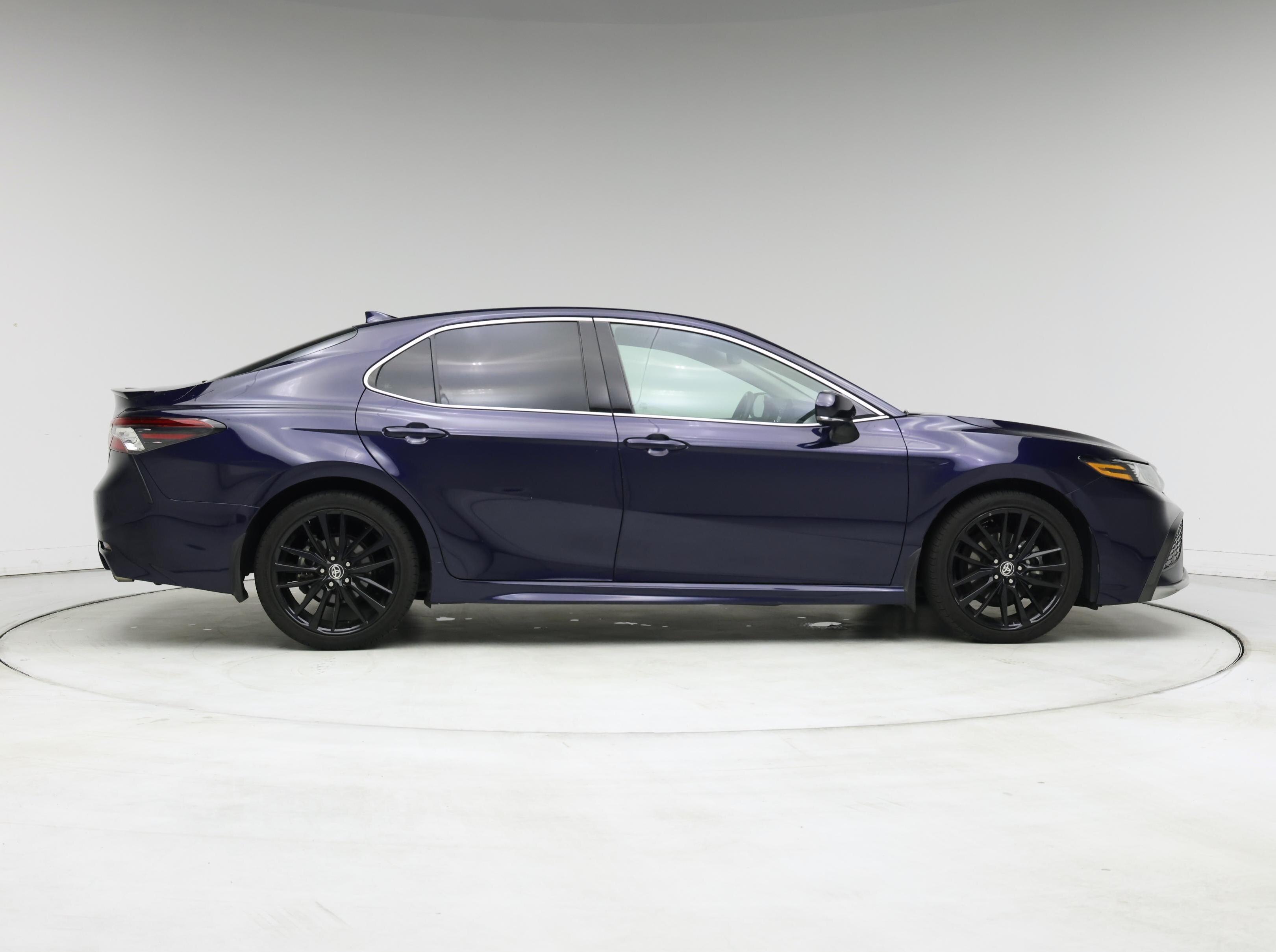 Thumbnail: 2021 Toyota Camry - 7