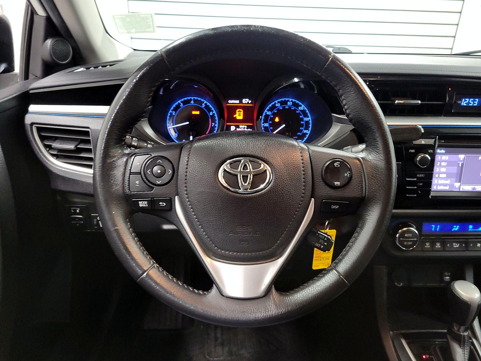 Thumbnail: 2016 Toyota Corolla - 10