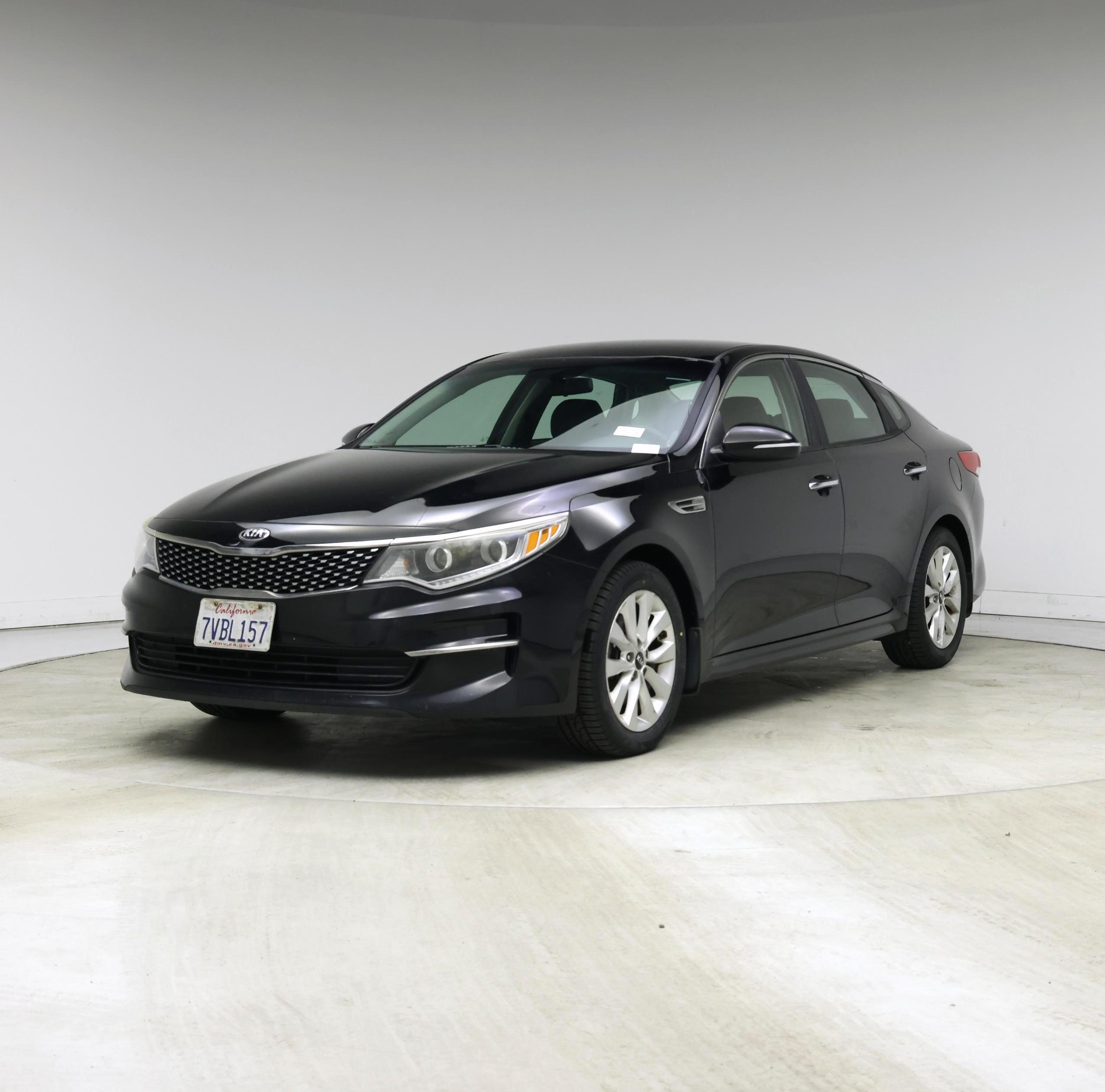 Thumbnail: 2016 Kia Optima - 4