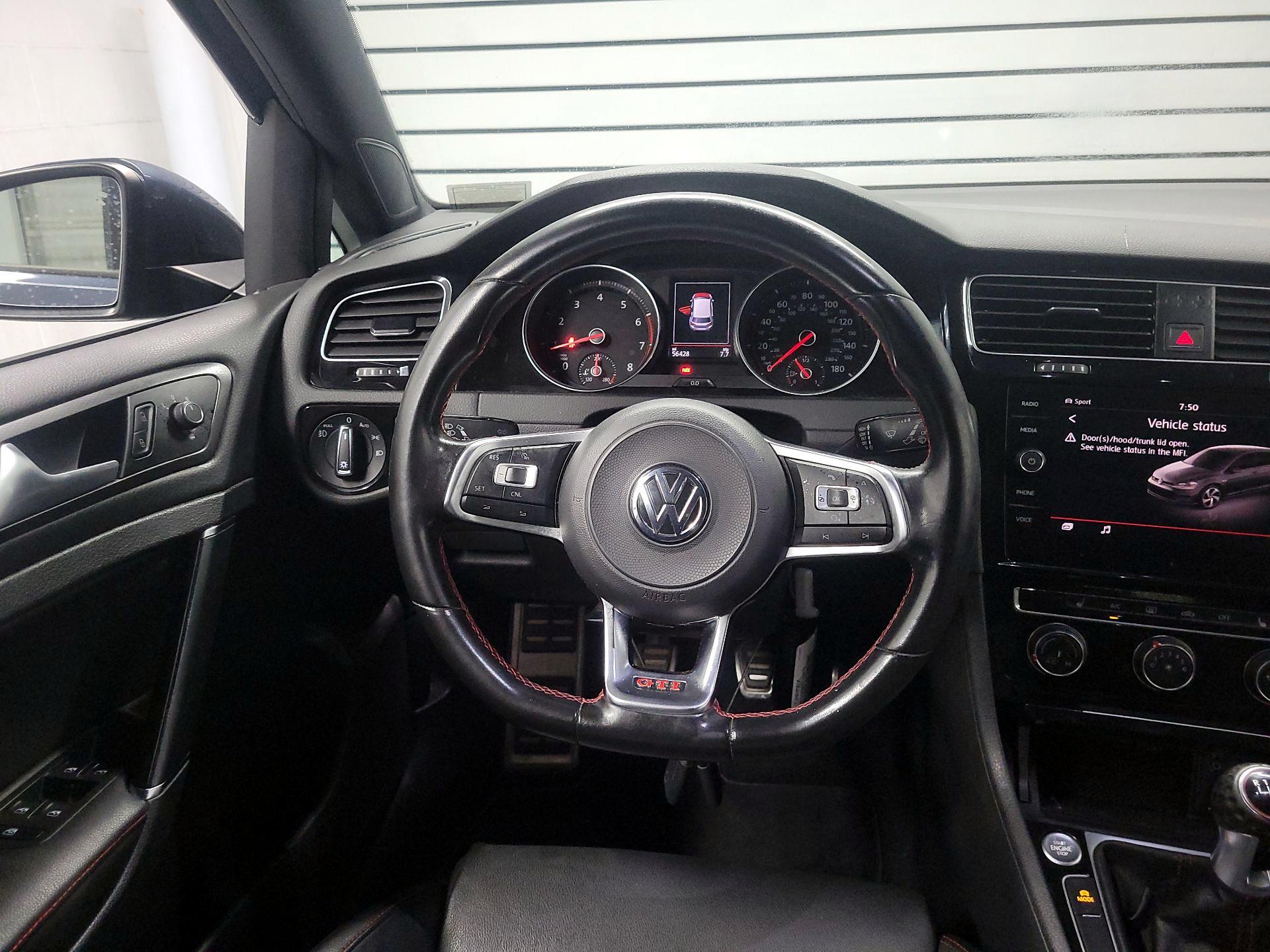 Thumbnail: 2018 Volkswagen Golf - 10