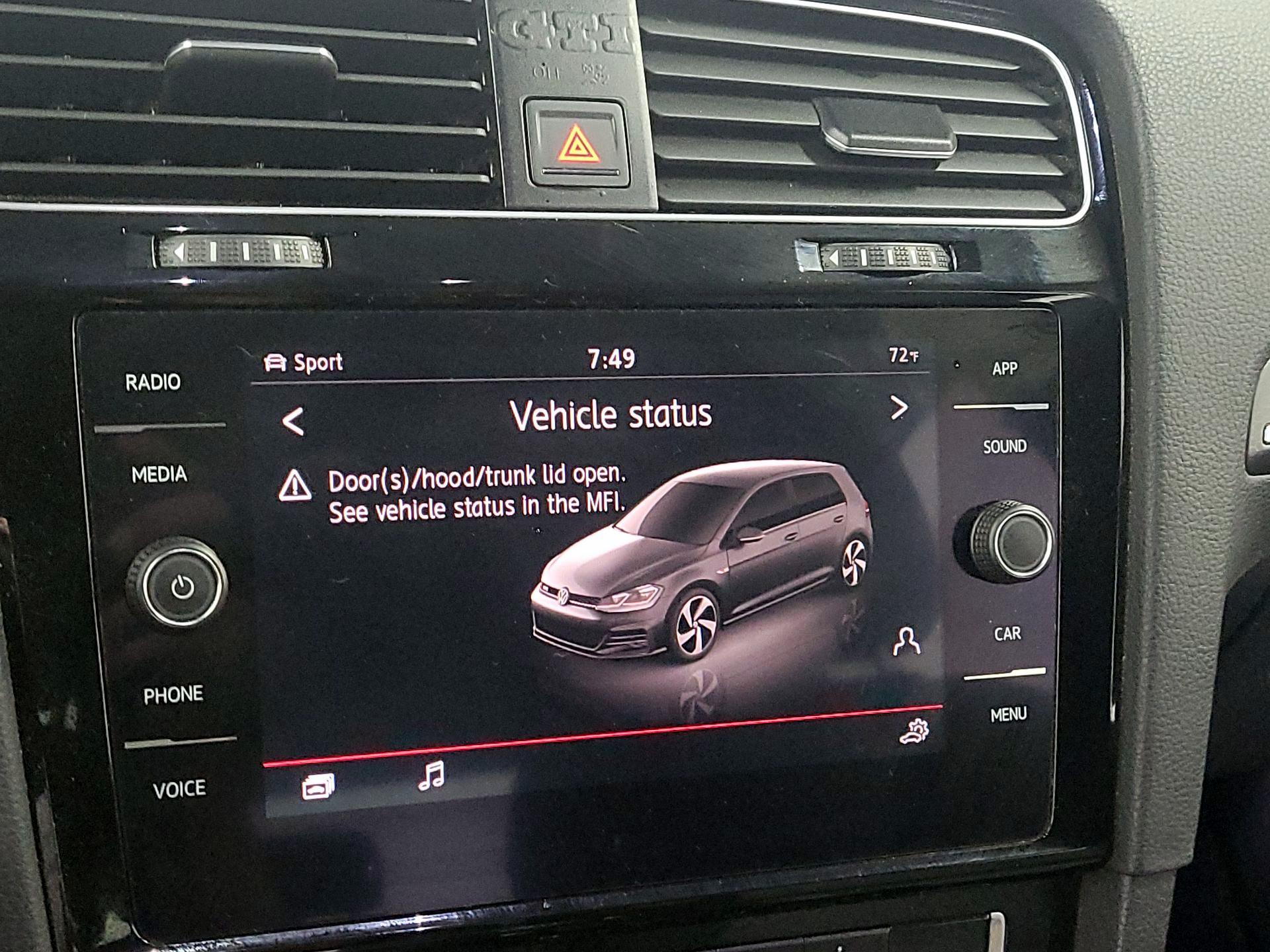 Thumbnail: 2018 Volkswagen Golf - 14