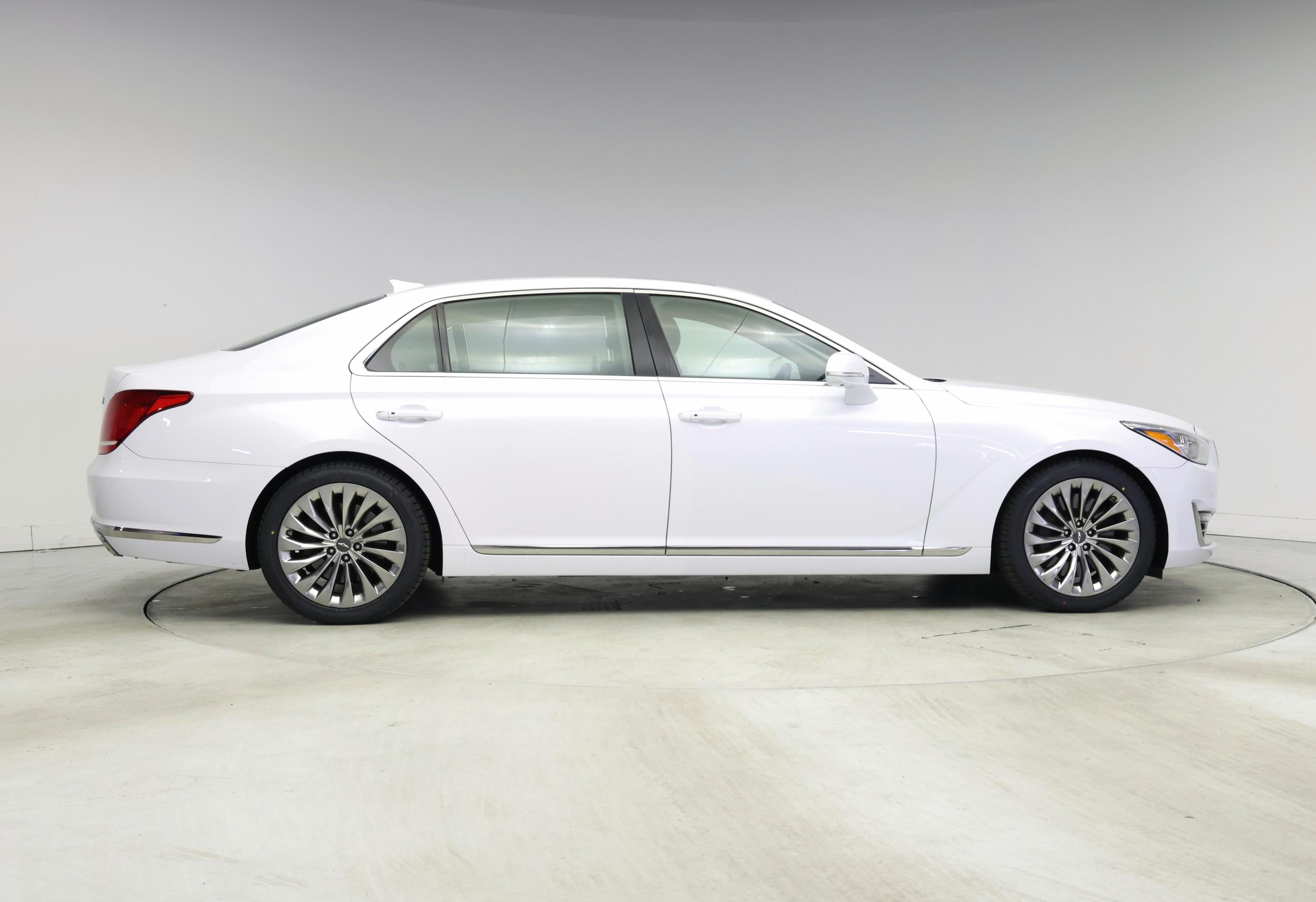 Thumbnail: 2019 Genesis G90 - 7