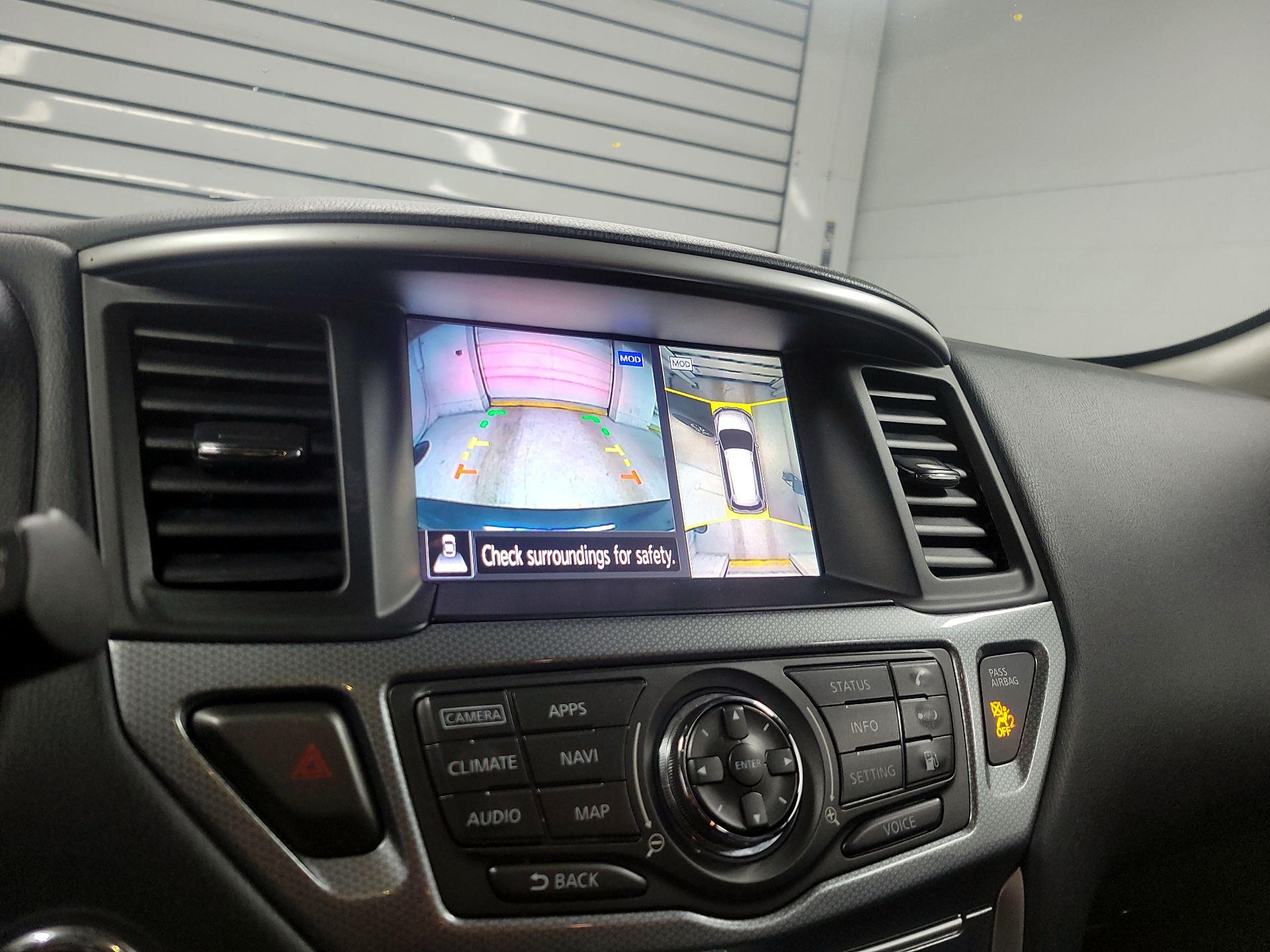 Thumbnail: 2020 Nissan Pathfinder - 14