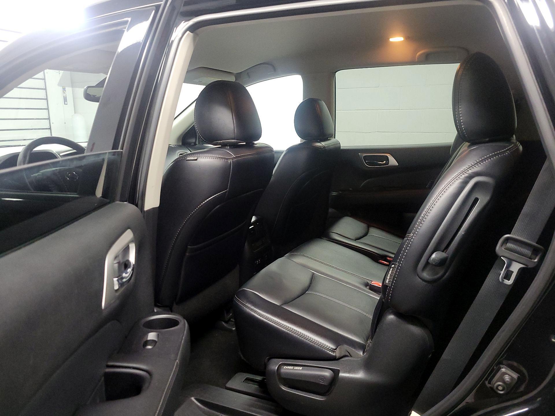 Thumbnail: 2020 Nissan Pathfinder - 19