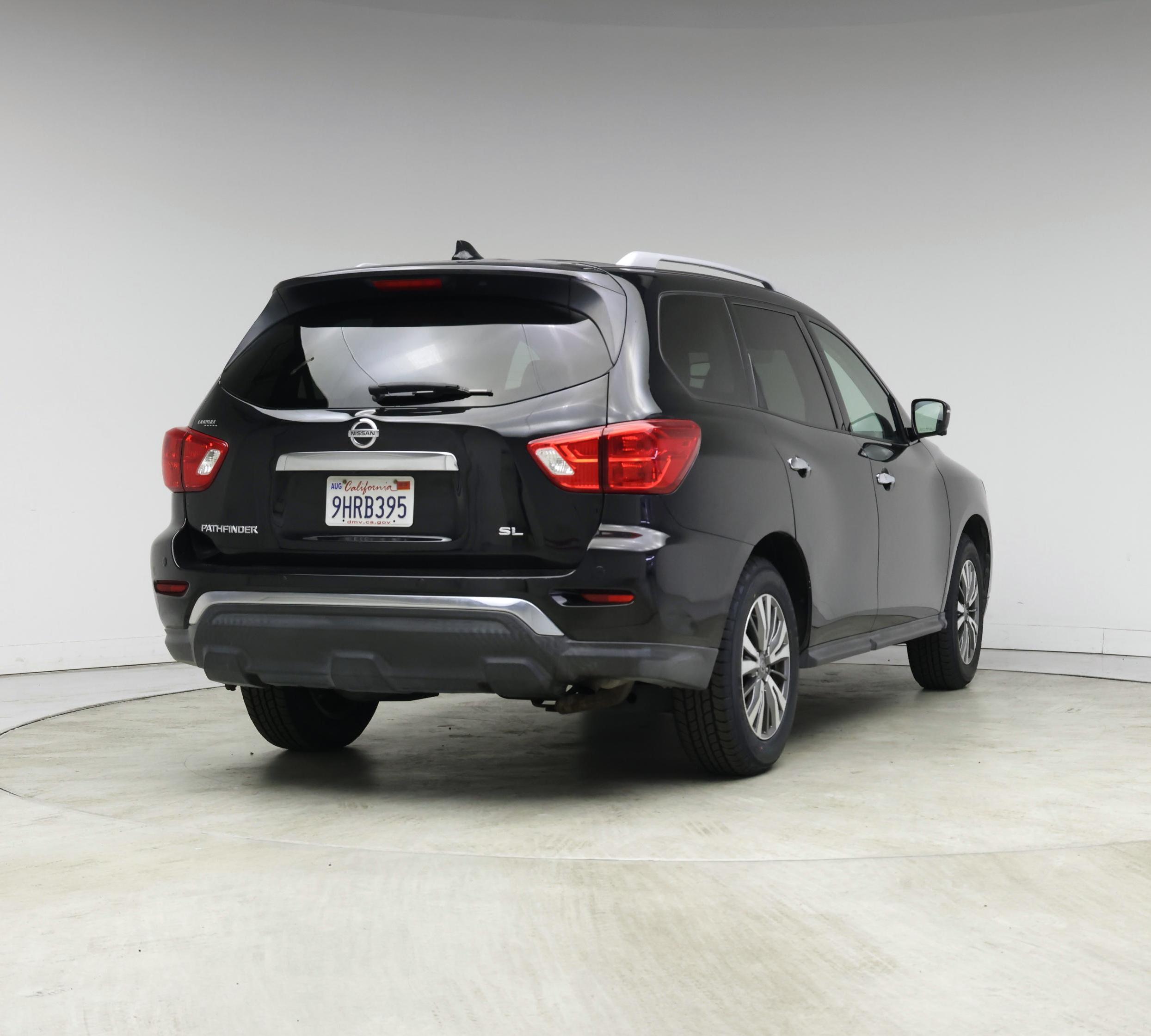 Thumbnail: 2020 Nissan Pathfinder - 8