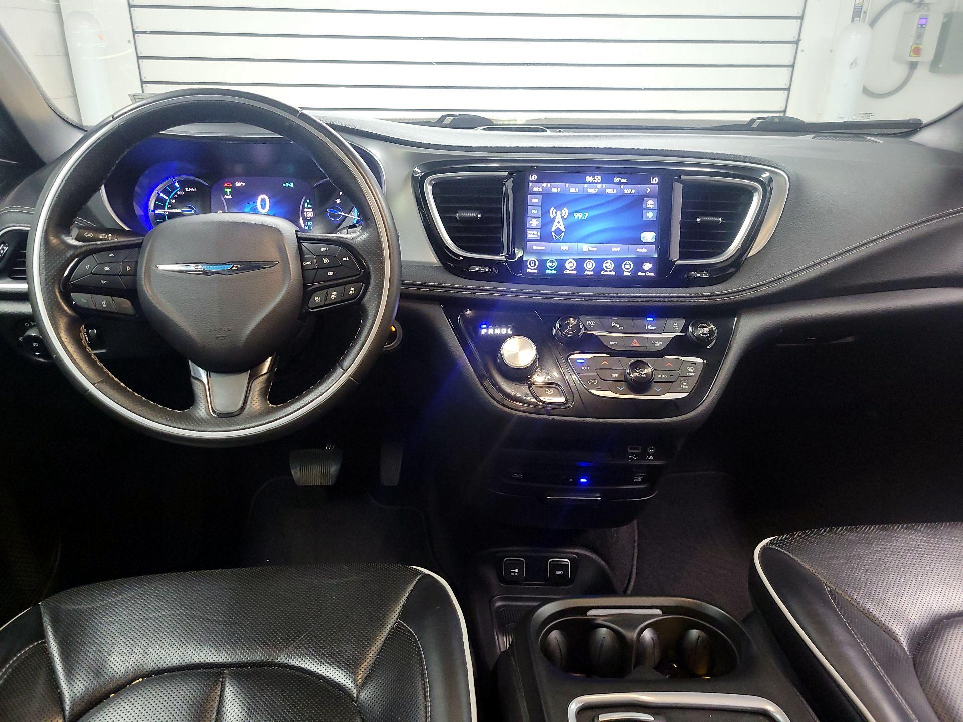 Thumbnail: 2019 Chrysler Pacifica - 9