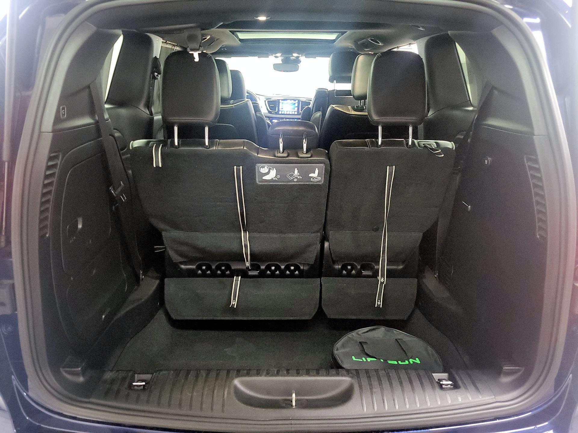 Thumbnail: 2019 Chrysler Pacifica - 18