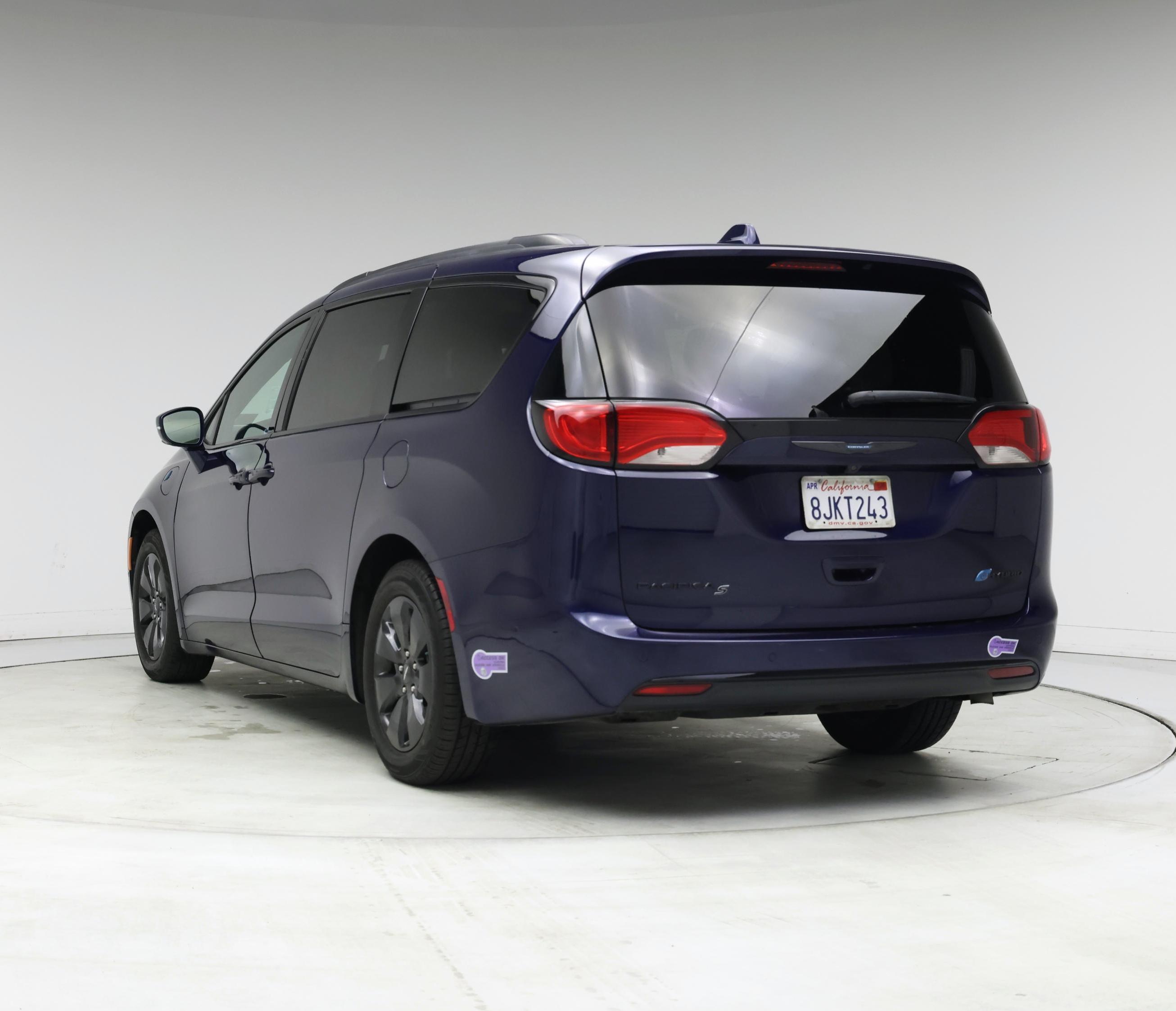 Thumbnail: 2019 Chrysler Pacifica - 2