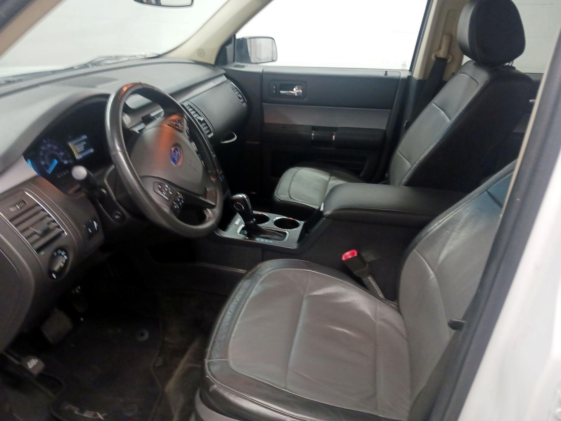 Thumbnail: 2014 Ford Flex - 9