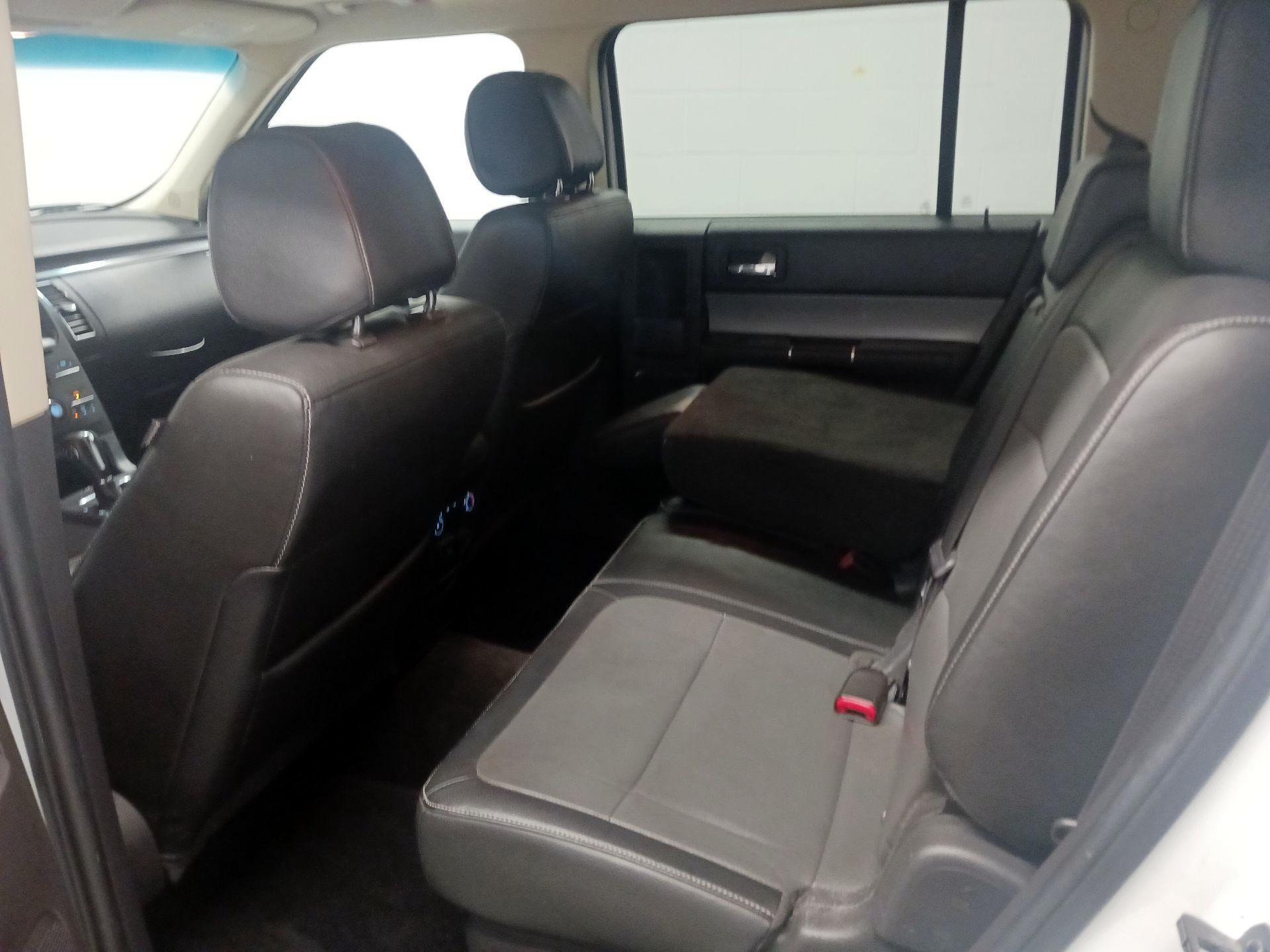 Thumbnail: 2014 Ford Flex - 15