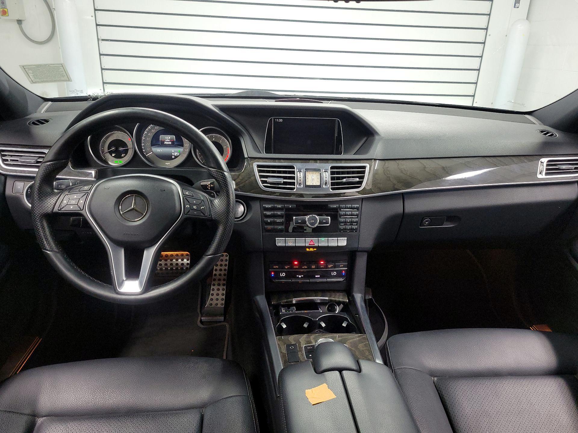 Thumbnail: 2015 Mercedes-Benz E-Class - 9