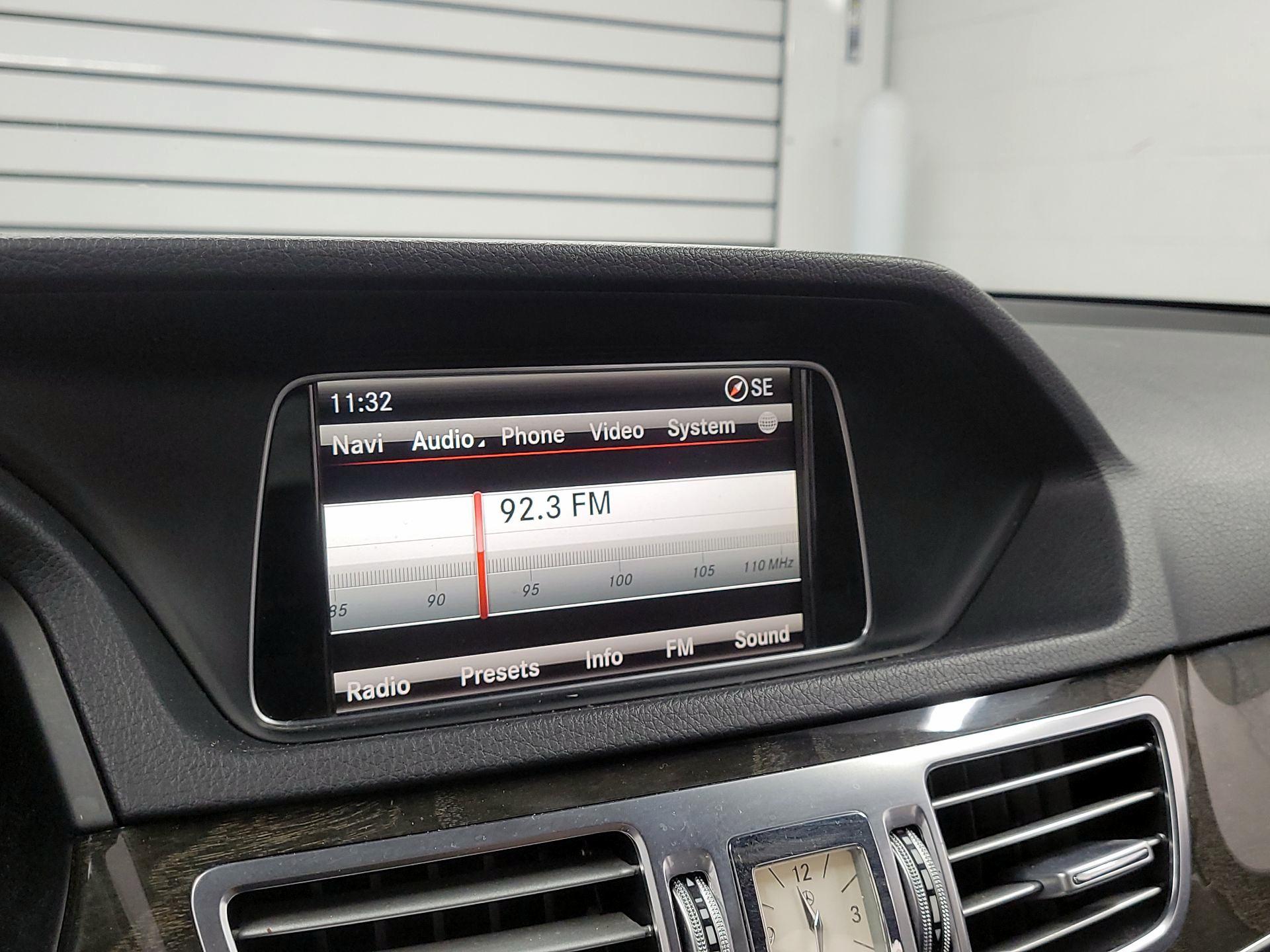 Thumbnail: 2015 Mercedes-Benz E-Class - 13