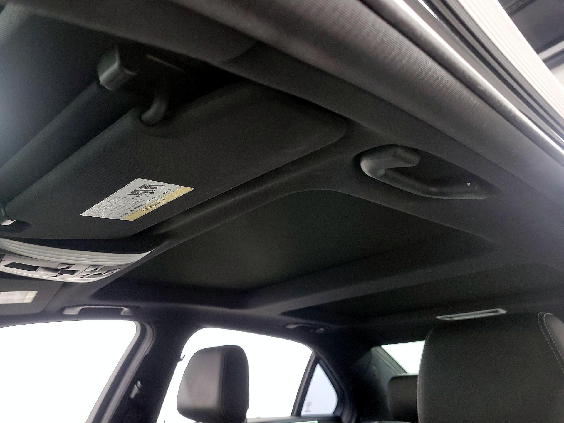 Thumbnail: 2015 Mercedes-Benz E-Class - 16