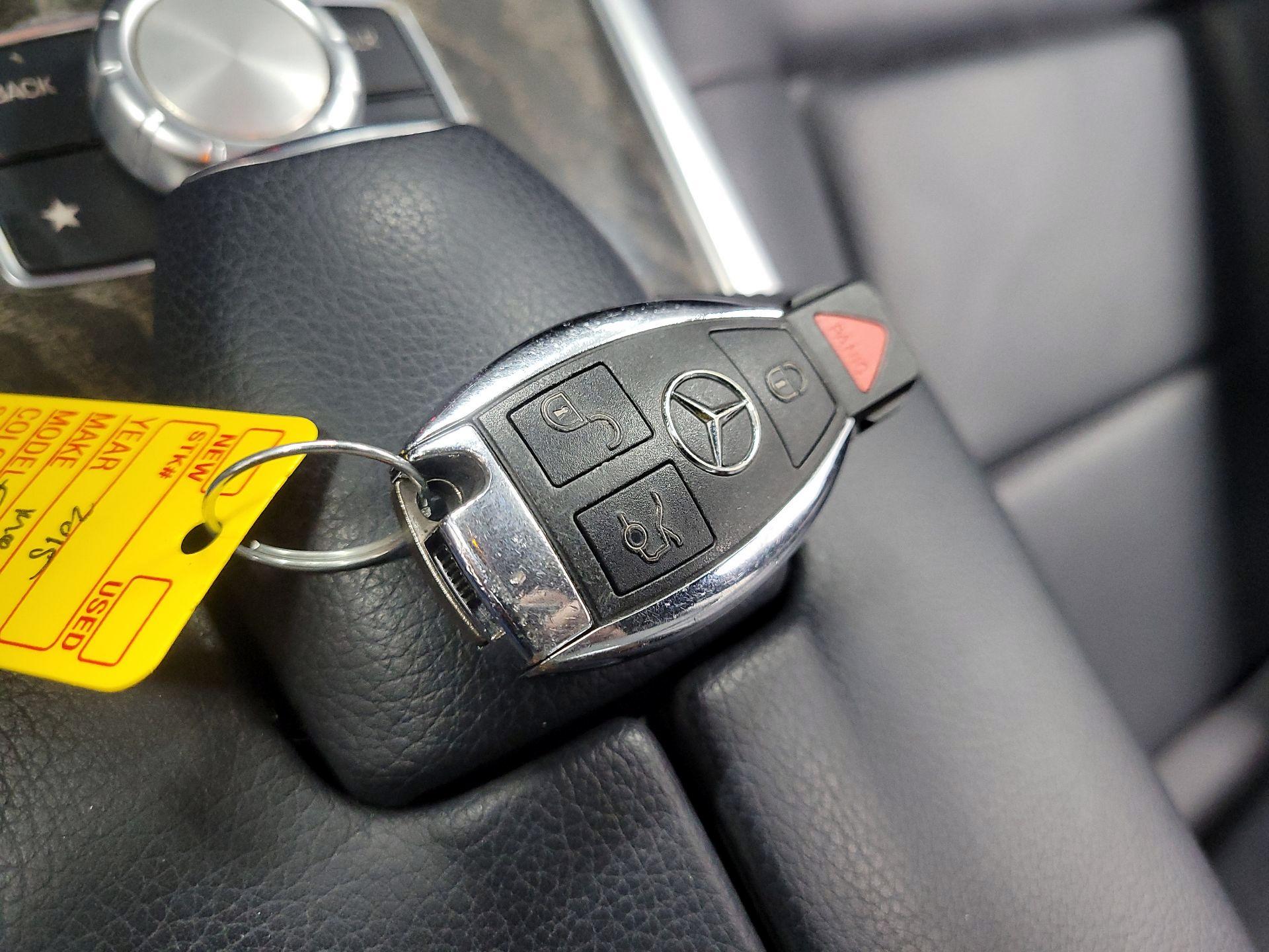 Thumbnail: 2015 Mercedes-Benz E-Class - 20